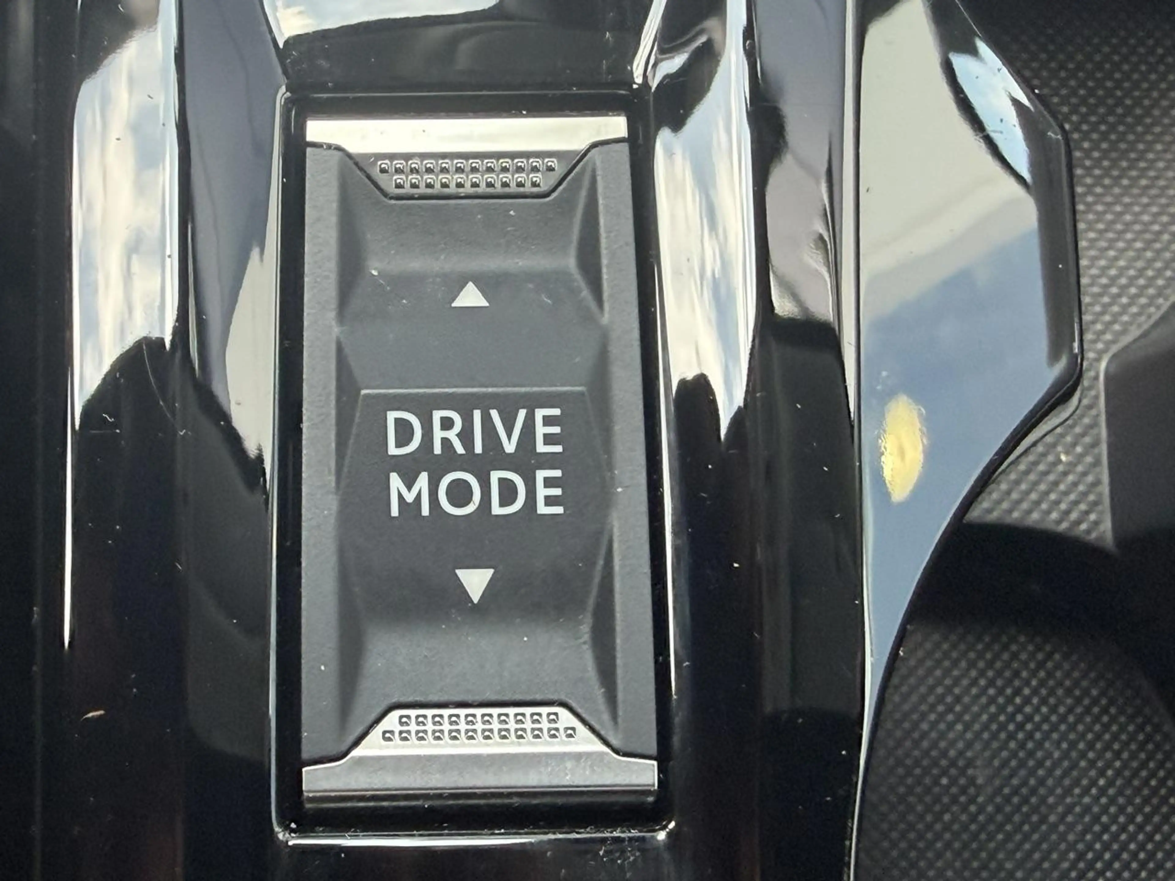 Peugeot e-208 EV Active Pack 50 kWh Navigatie | Cruise control | — photo 42