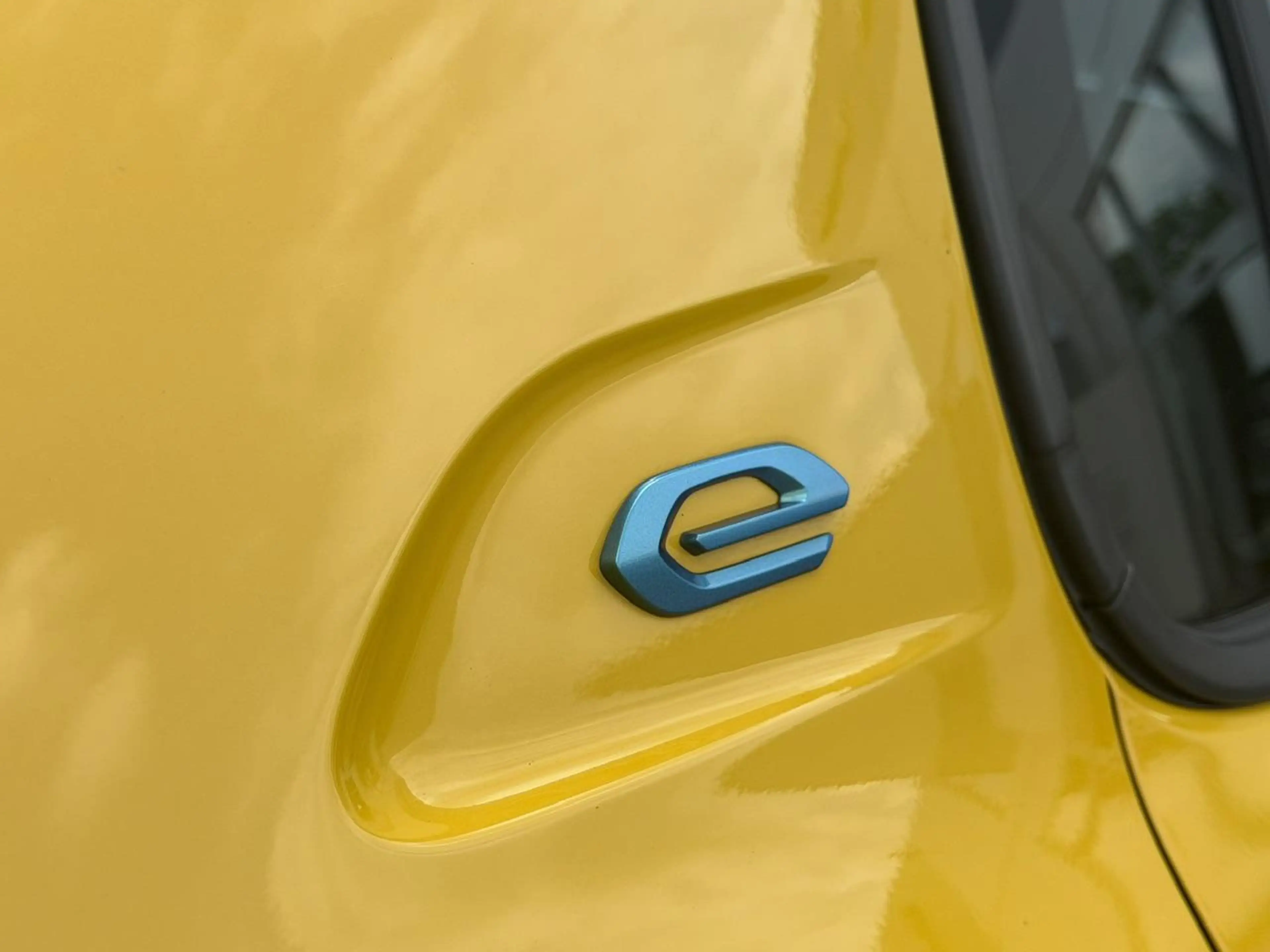 Peugeot e-208 EV Active Pack 50 kWh Navigatie | Cruise control | — photo 23