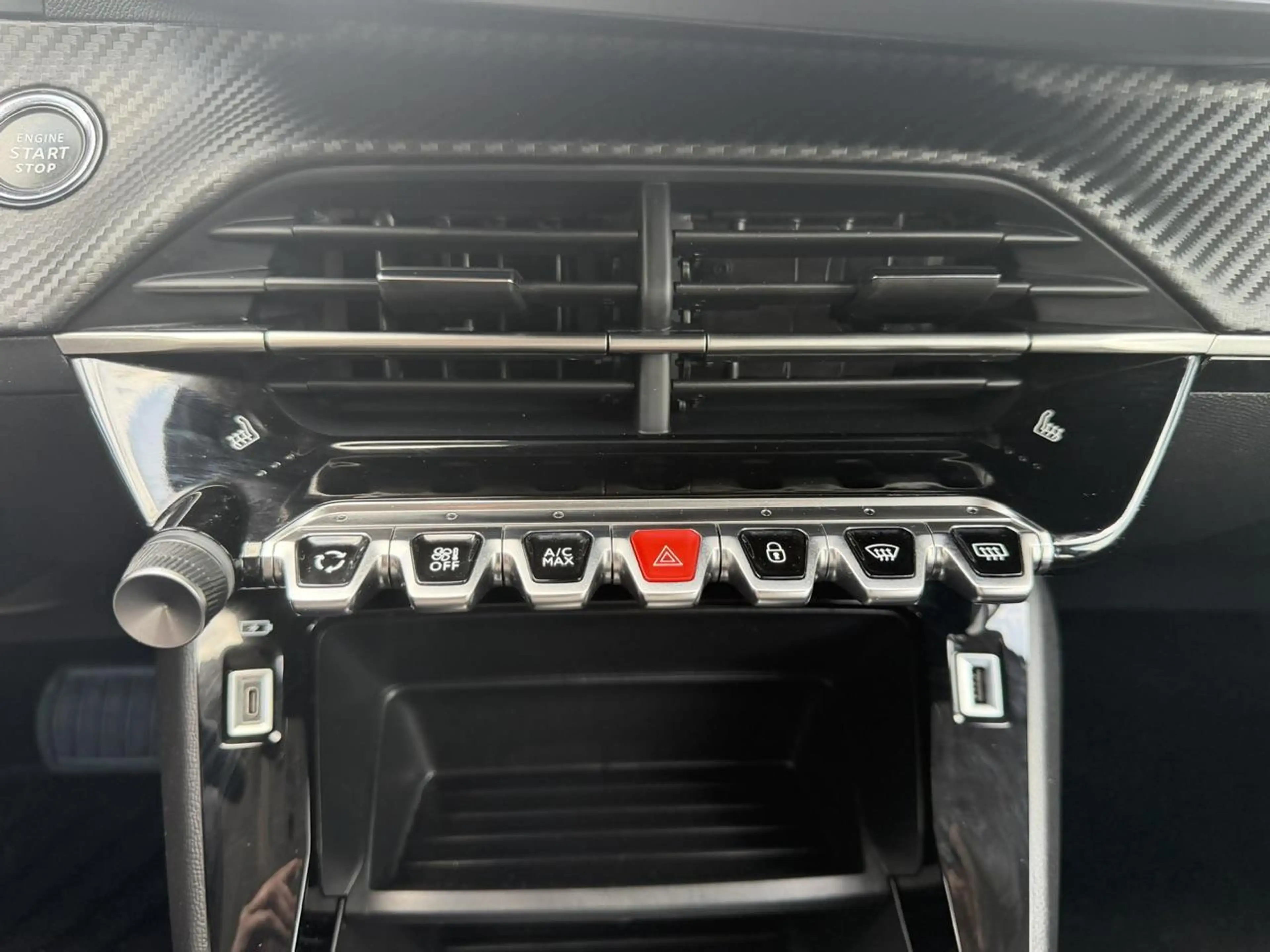 Peugeot e-208 EV Active Pack 50 kWh Navigatie | Cruise control | — photo 38