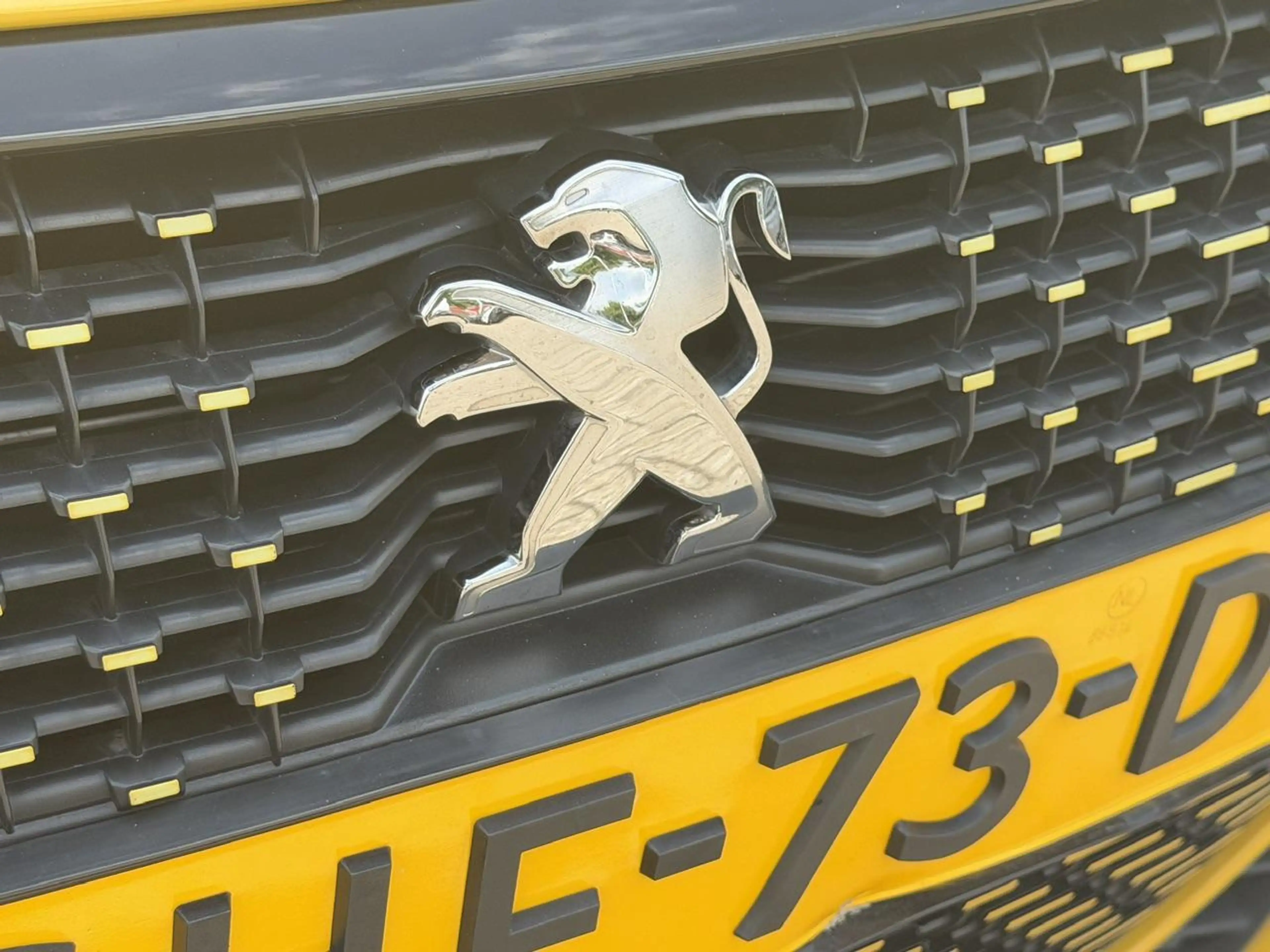 Peugeot e-208 EV Active Pack 50 kWh Navigatie | Cruise control | — photo 15
