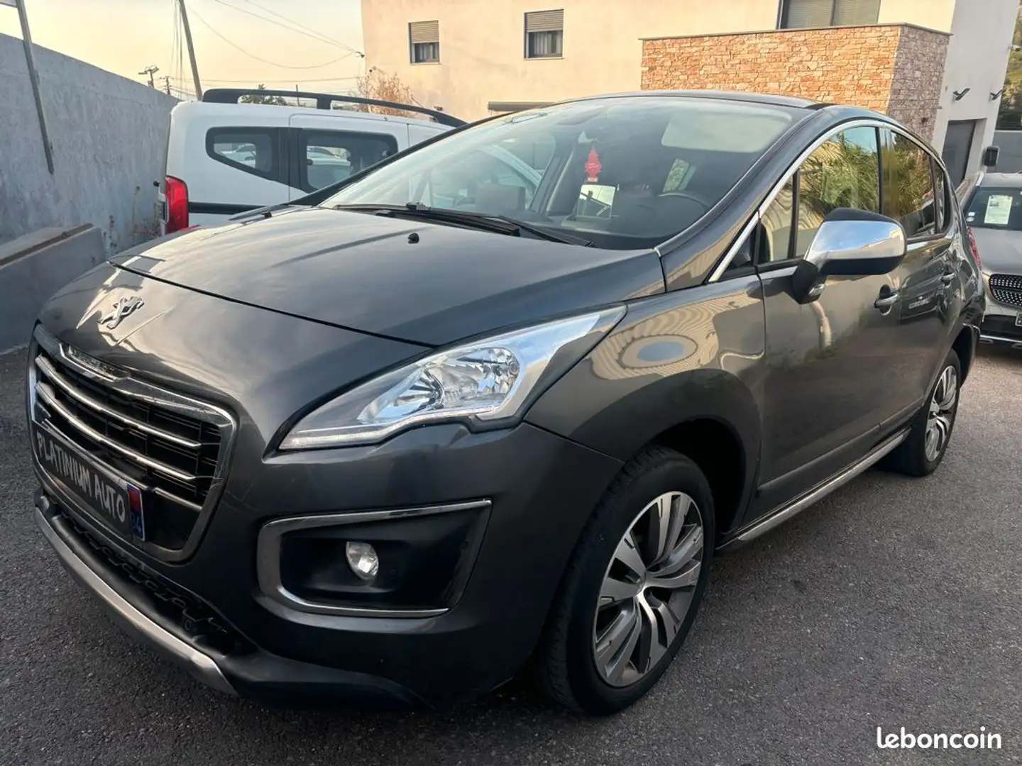 Peugeot 3008 II 1.6 BlueHdi 120 S&S Allure Gris - 2
