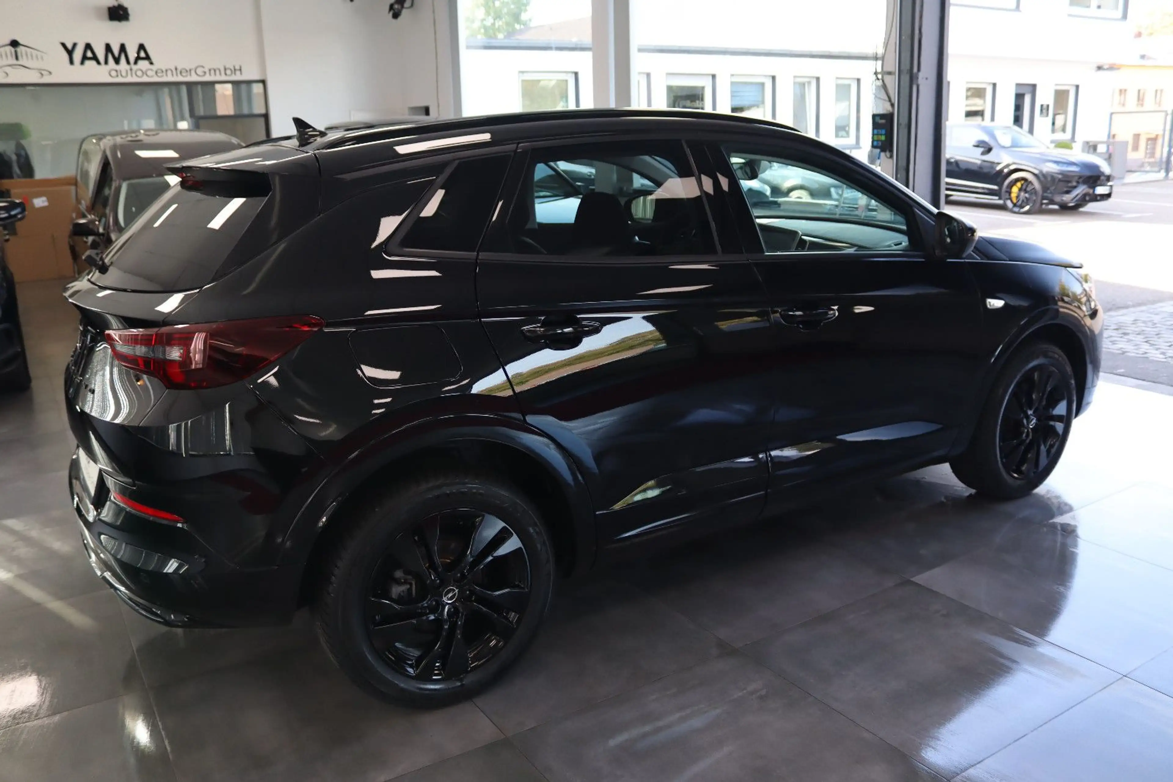 Opel Grandland X Grandland 1.2 Turbo GS Line * 1.HAND * — photo 3