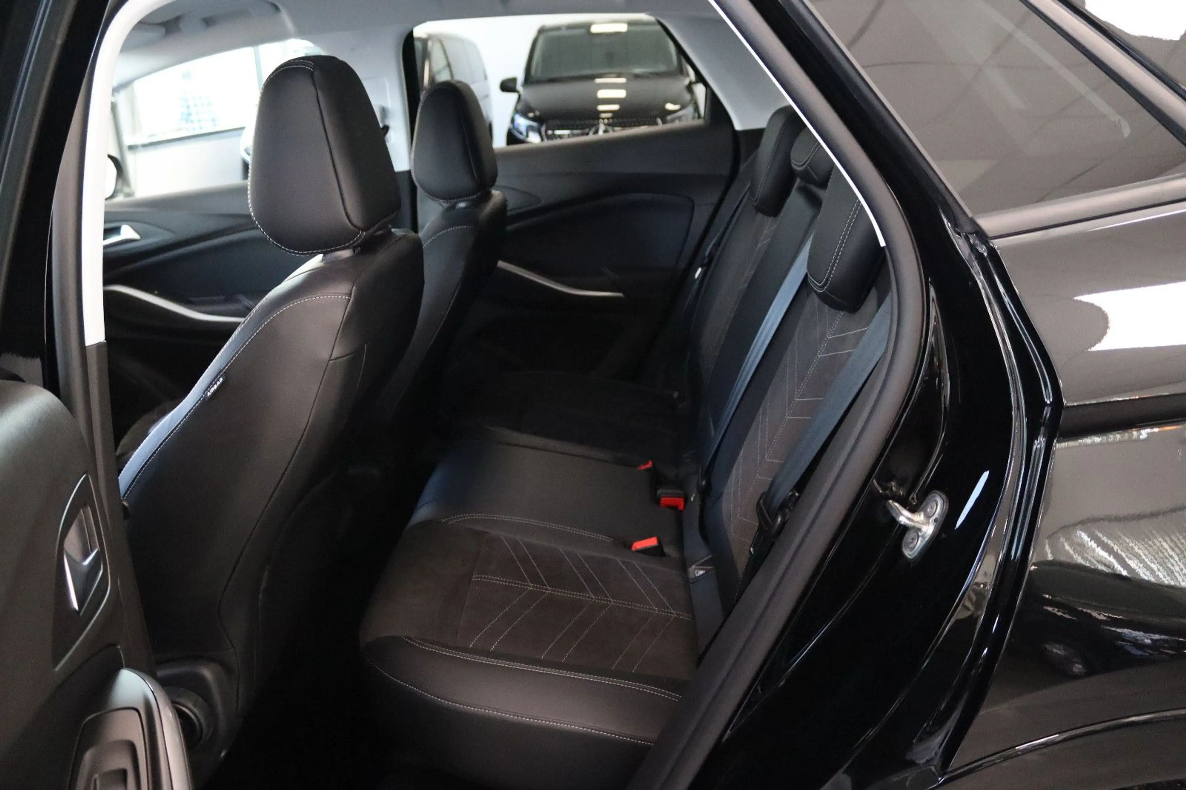 Opel Grandland X Grandland 1.2 Turbo GS Line * 1.HAND * — photo 15