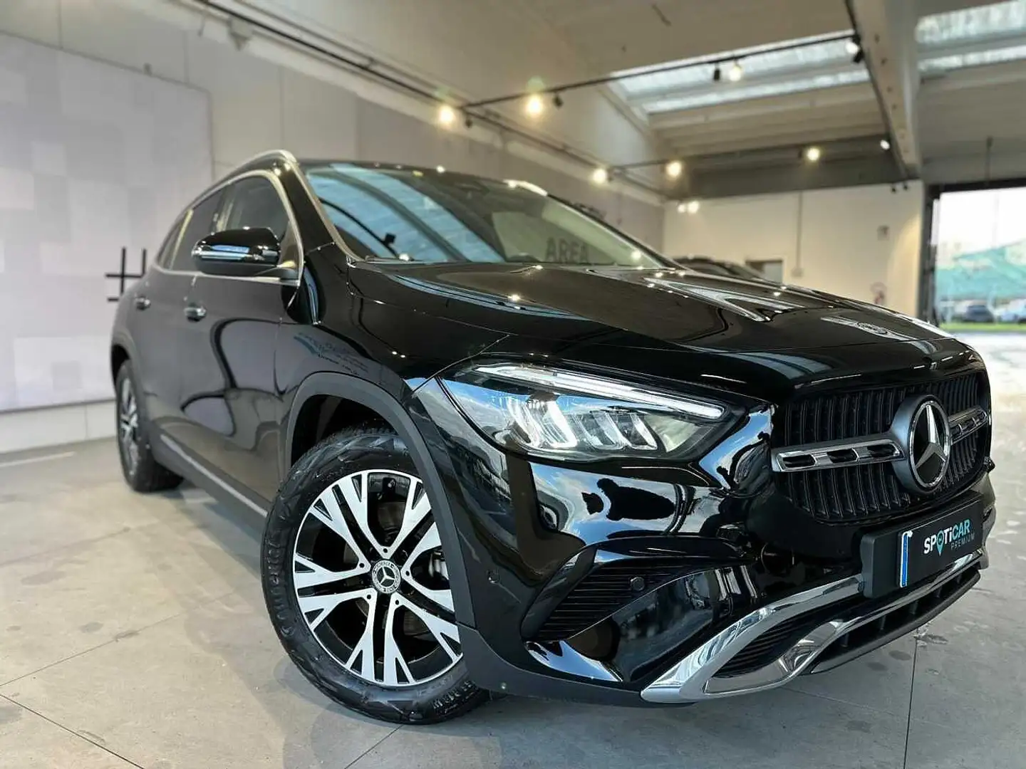Mercedes-Benz GLA 200 d Automatic Progressive Advanced Plus Black - 2