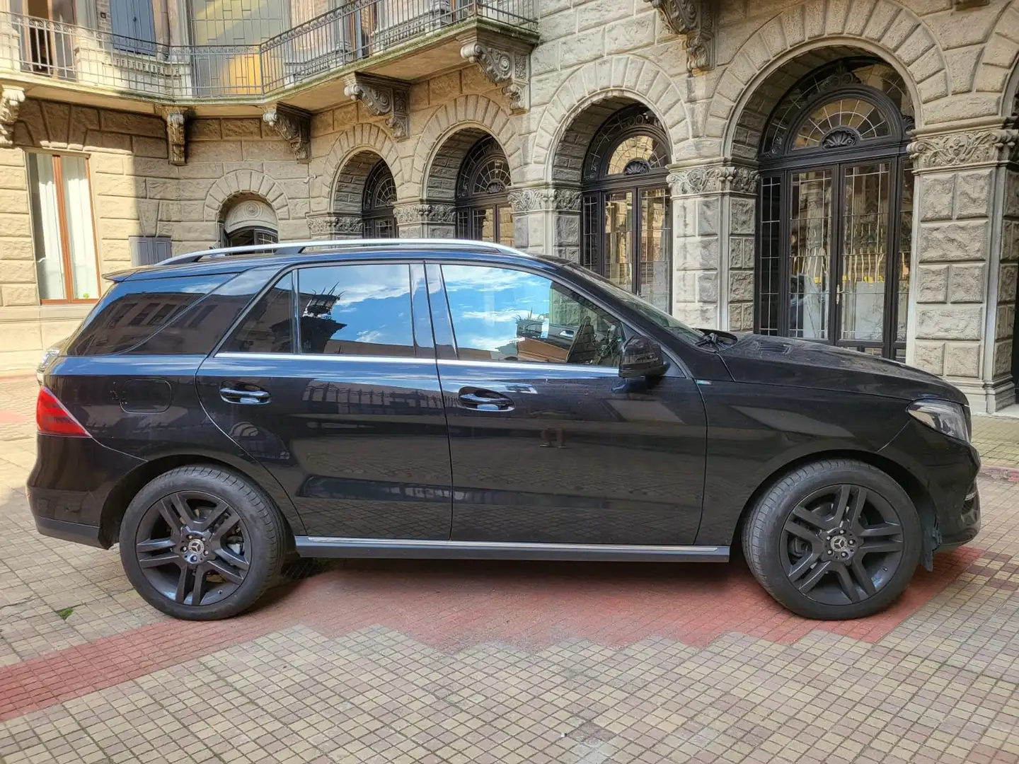 Mercedes-Benz GLE 350 GLE - W166 d Premium 4matic auto Nero - 2