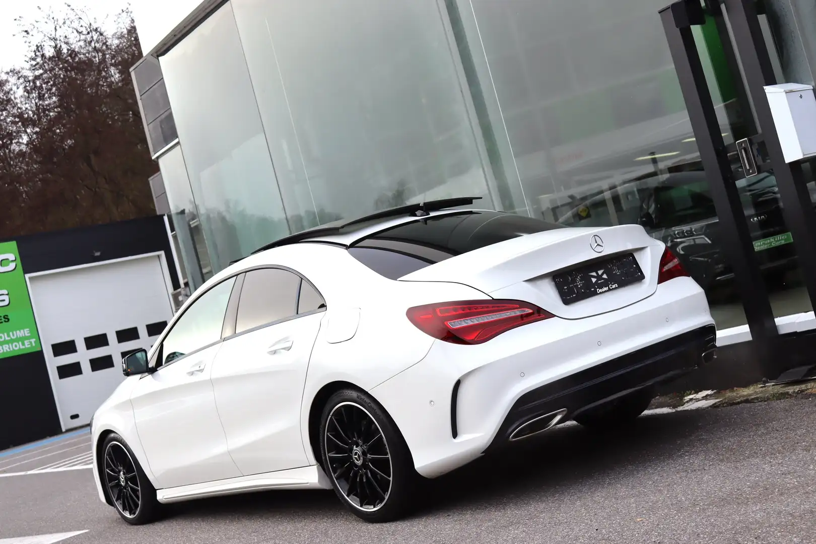 Mercedes-Benz CLA 250 i 211CV 4MATIC PACK AMG NIGHT BOITE AUTO PANO FULL Alb - 2