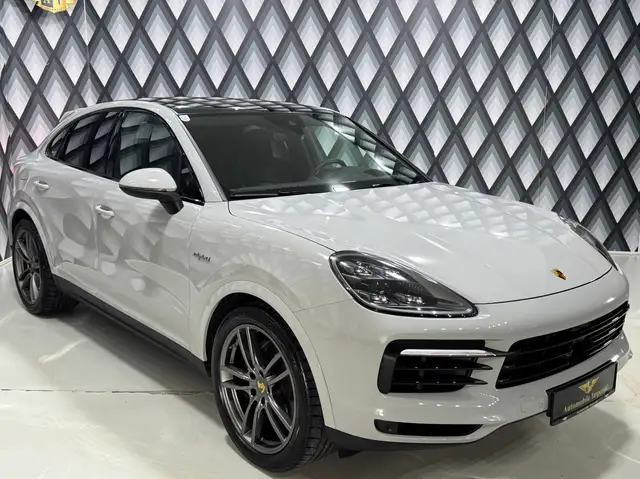 Porsche Cayenne E-Hybrid Coupe // APPROVED // 1. BESITZ // Ansicht 40