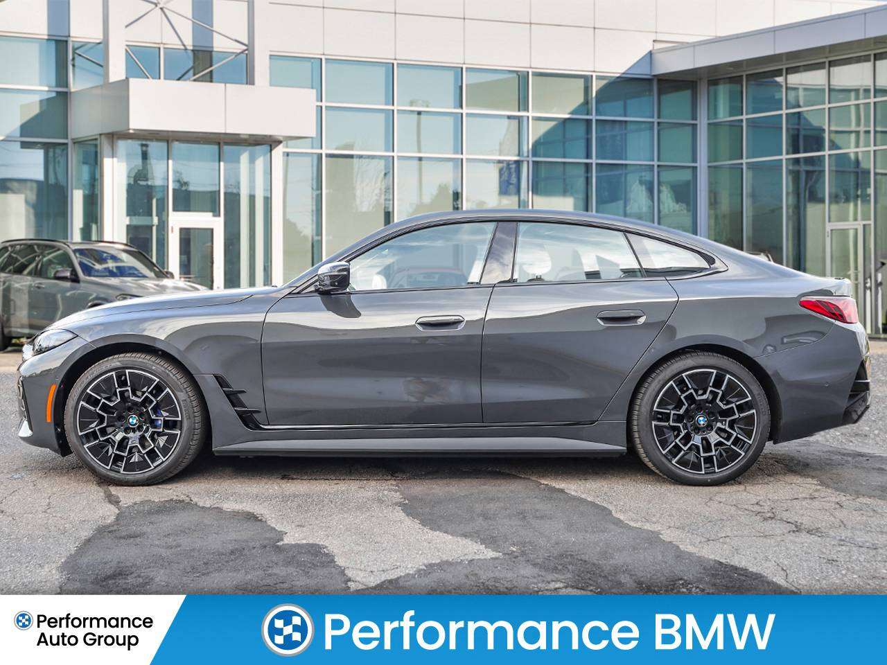2026 BMW i4 DEMO-xDrive40-Prem.Enhance-MSportPro-AdvDrvAsst — снимка 1