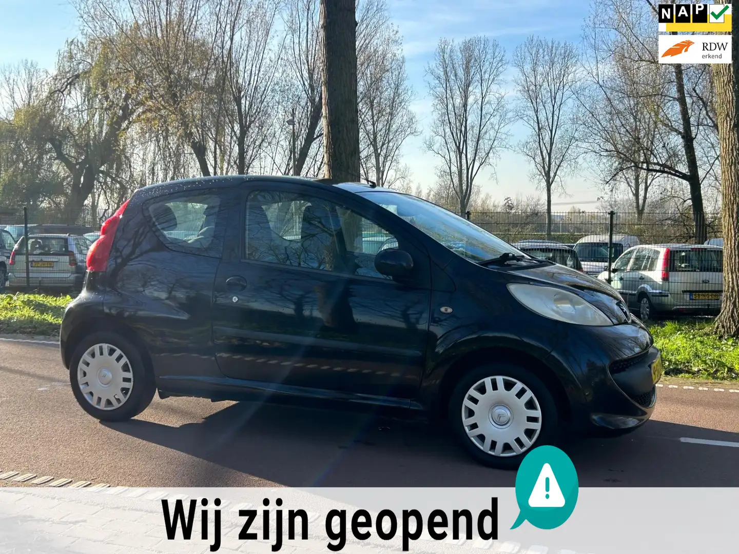 Peugeot 107 1.0-12V XR AIRCO!APK!ZUINIG!KOOPJE! Noir - 1