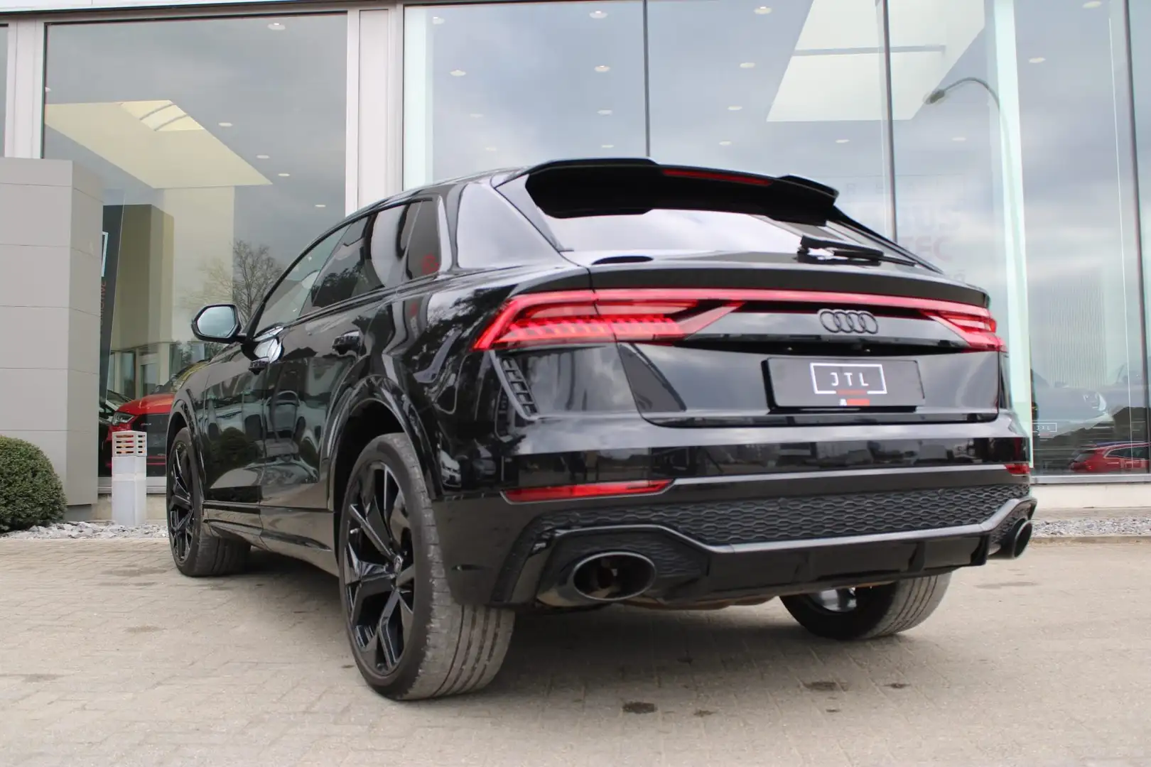 Audi RS Q8 4.0 V8 TFSI Quattro Tiptronic Noir - 2