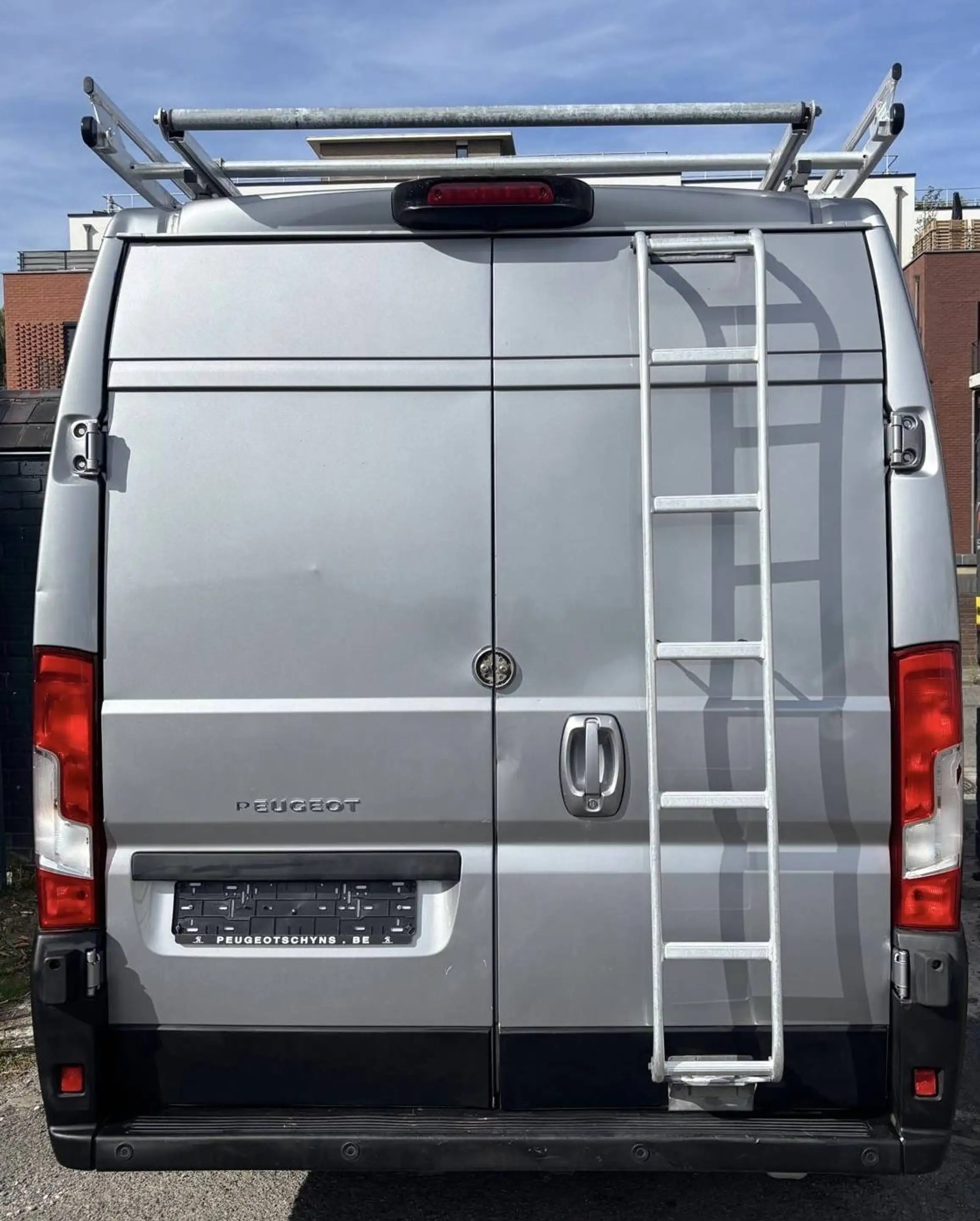 Peugeot Boxer 2.2 BlueHDi L3H2 | 14O CV — photo 6