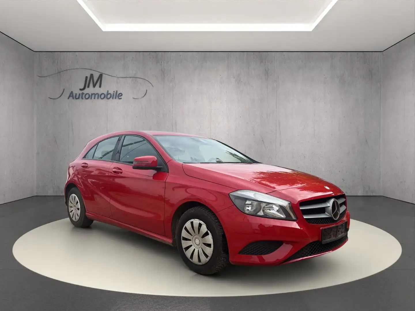 Mercedes-Benz A 180 BlueEfficiency Klima Rood - 1