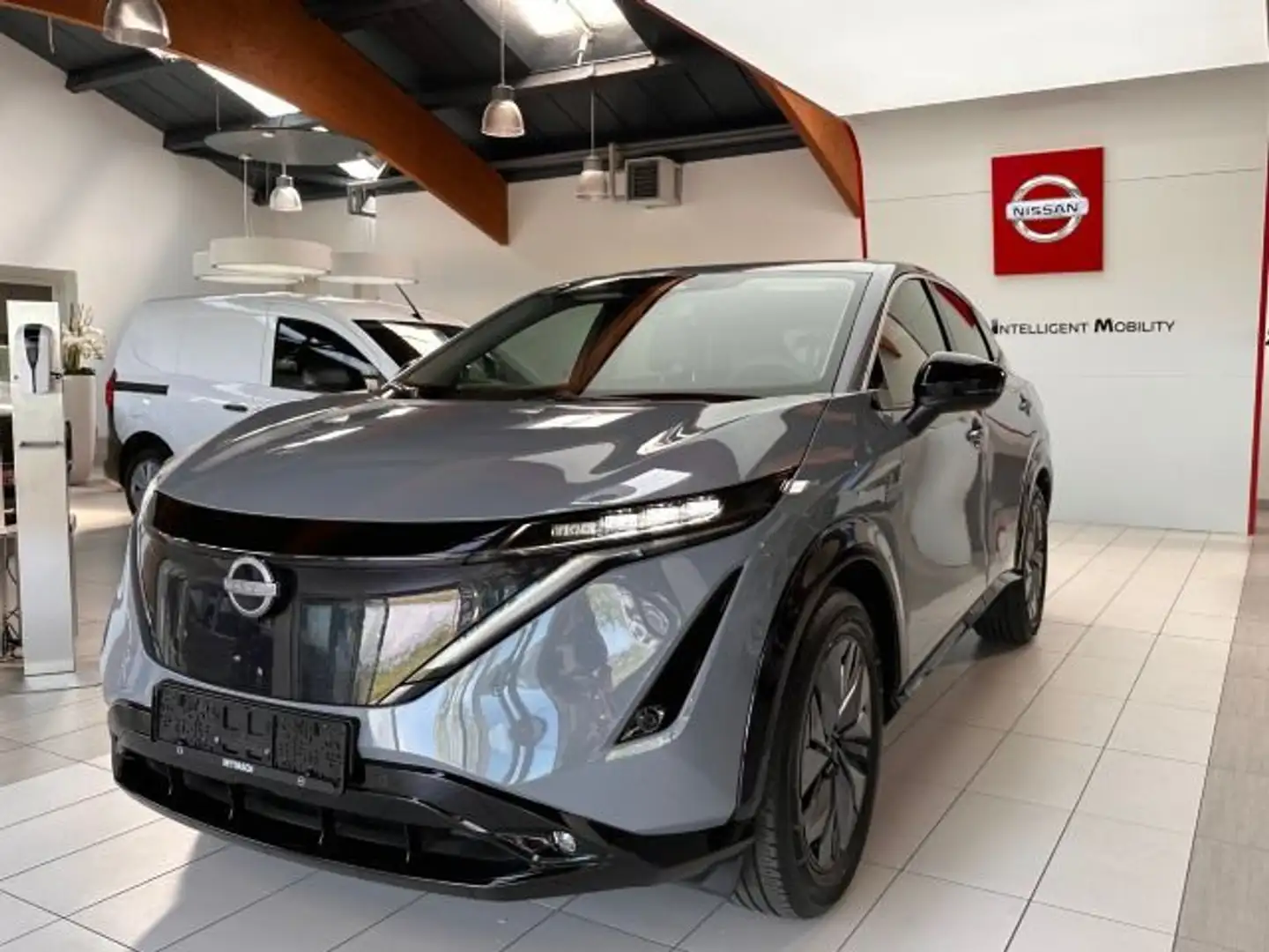 Nissan Ariya Evolve Pack 87 KWh Akku * Gris - 2