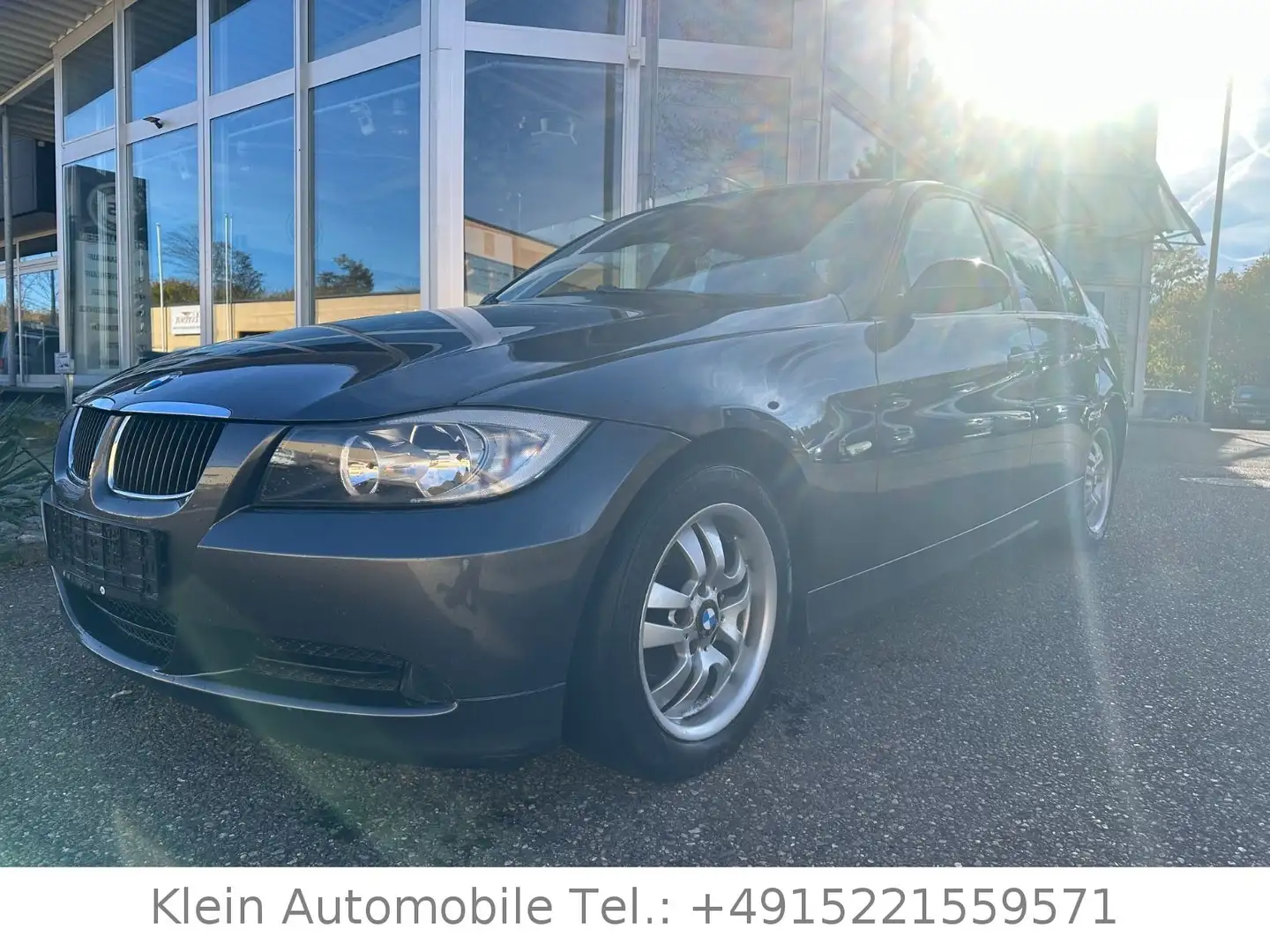 BMW 318 i Limousine SHZ LMF Tempomat PDC Gris - 1