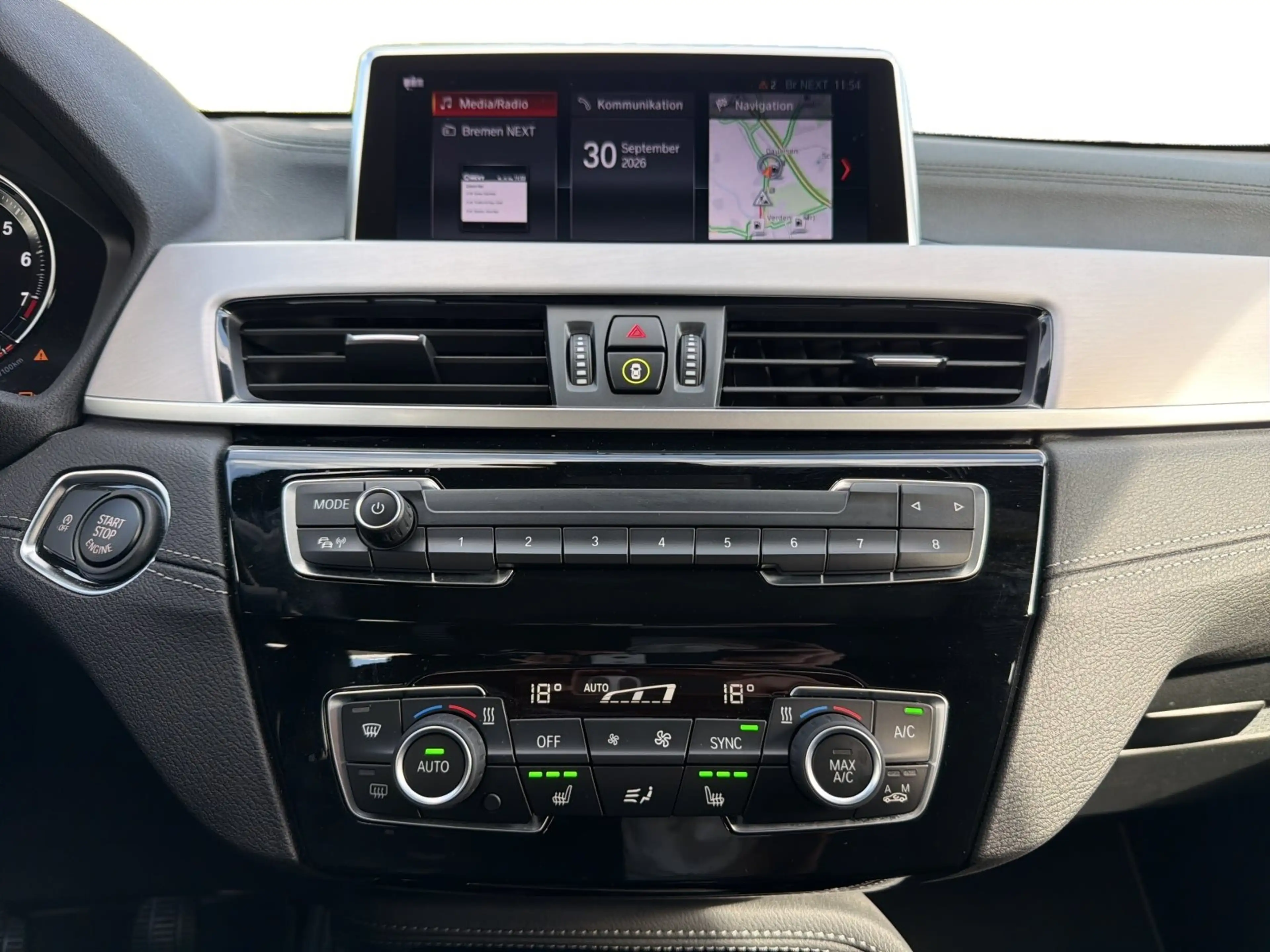 BMW X2 sDrive18i — photo 12