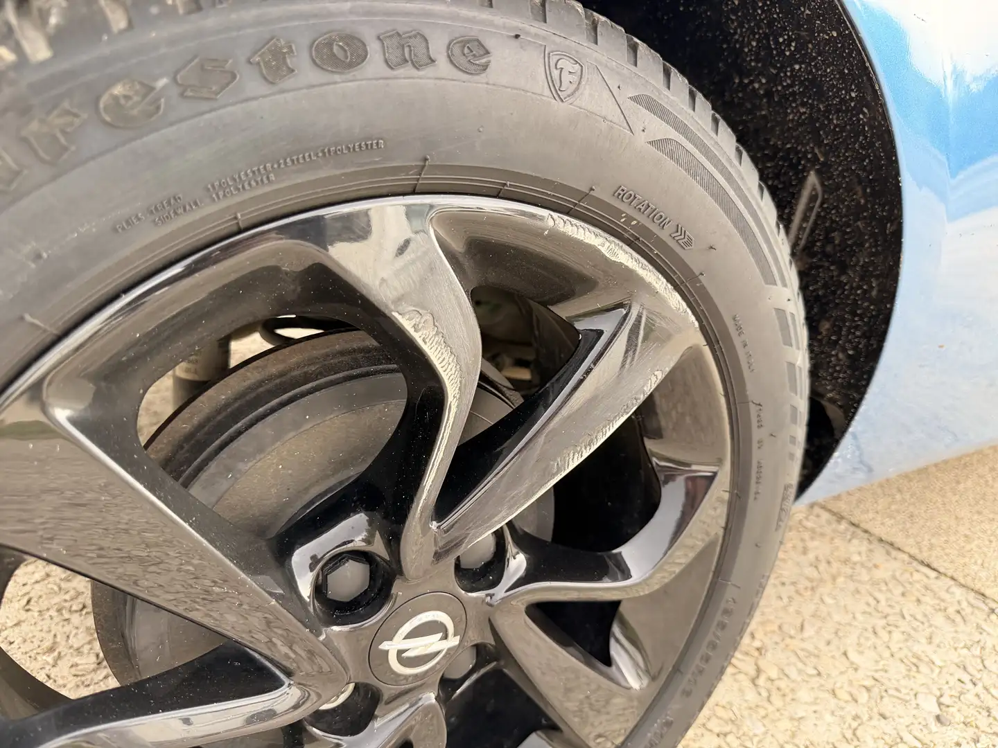 Opel Corsa Corsa 1.4 90 ch Color Edition - 2