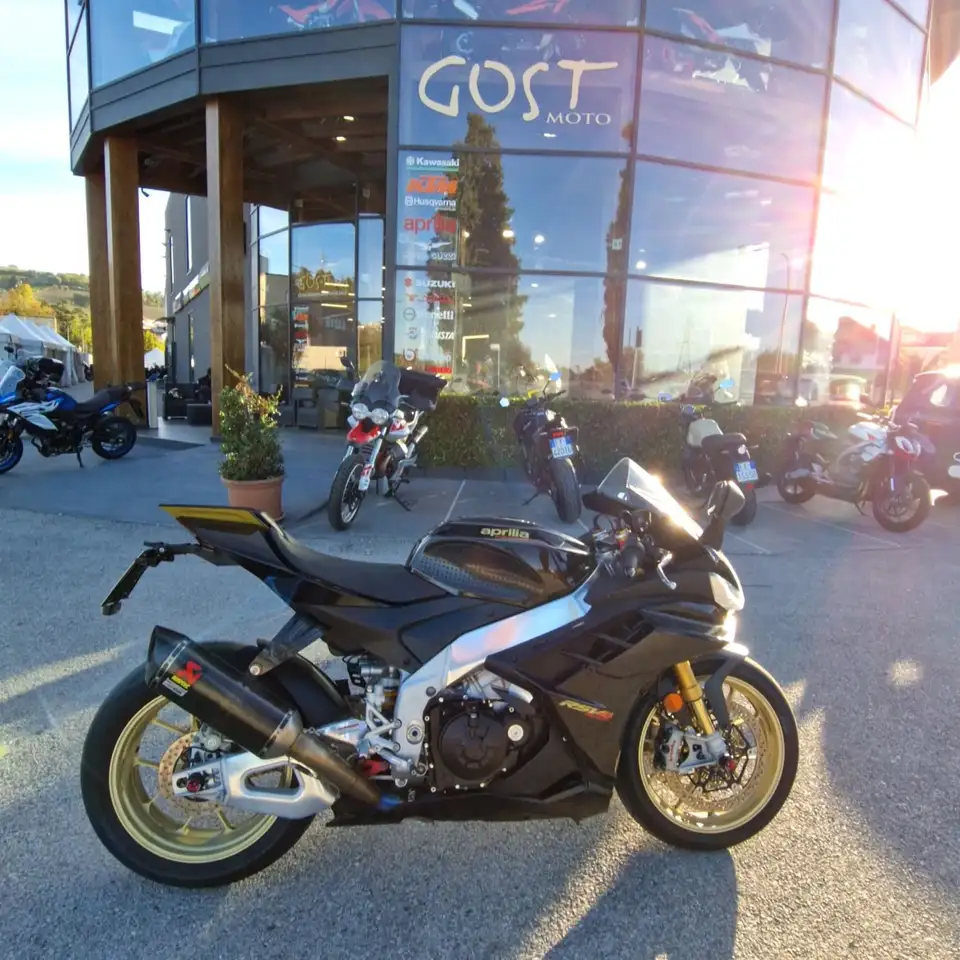 Aprilia RSV4