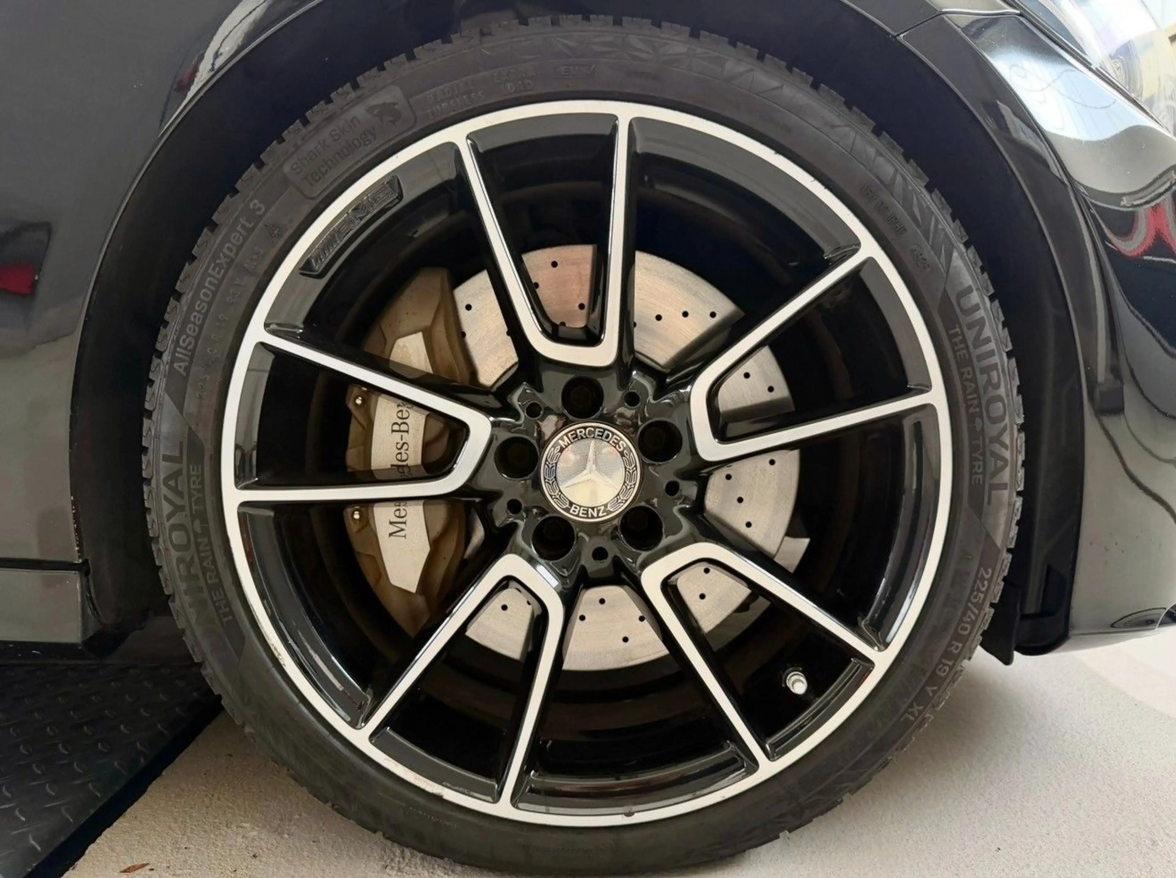 Mercedes-Benz C 450 — photo 11