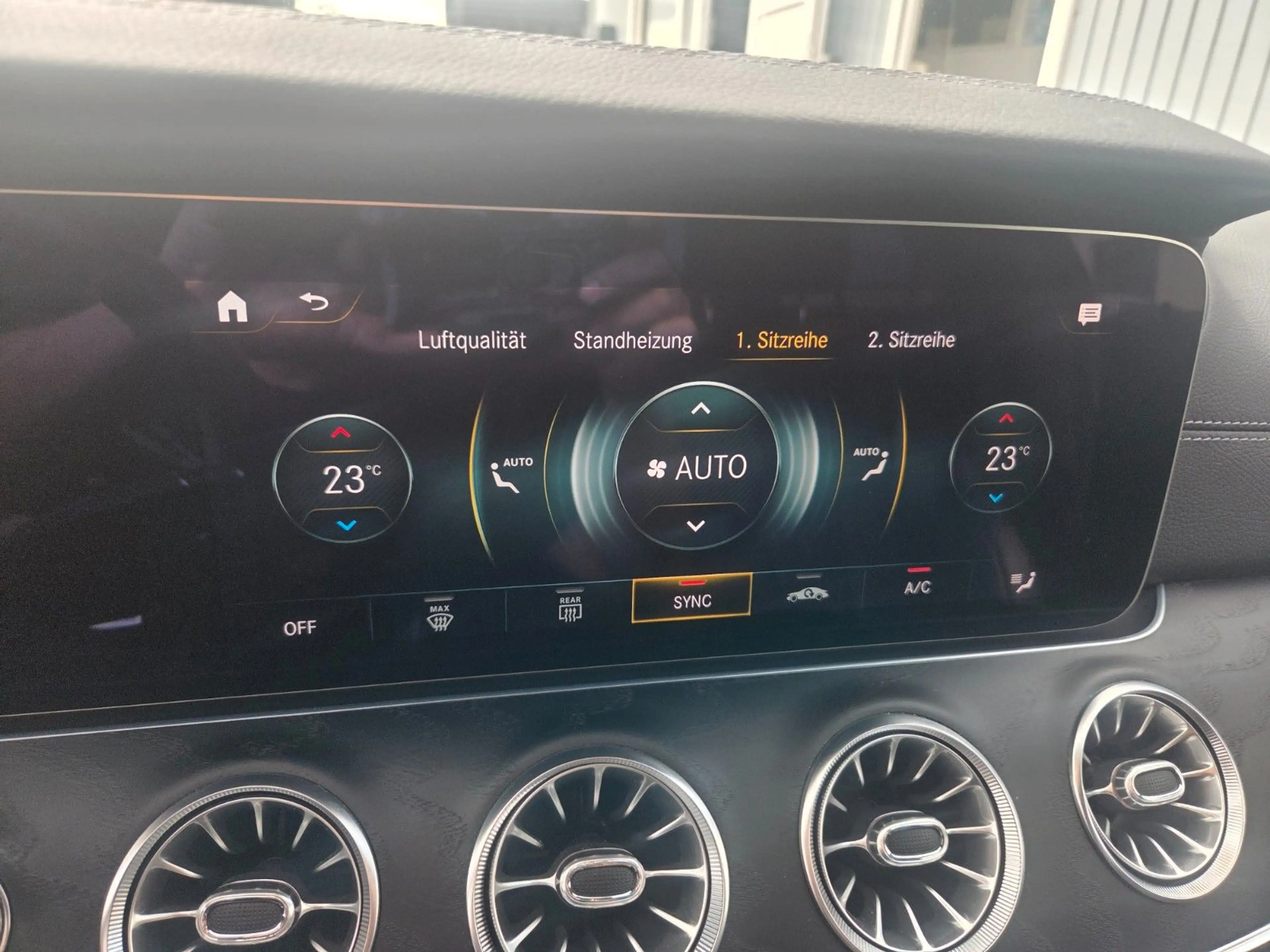 Mercedes-Benz CLS 450 4Matic AMG LINE Standh.*Burmester*ACC*.. — photo 27