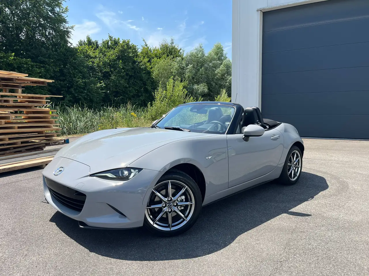 Mazda MX-5 1.5i / Bose / Leder / Camera / 4.989 km / Aero Gray /, миниатюра 24