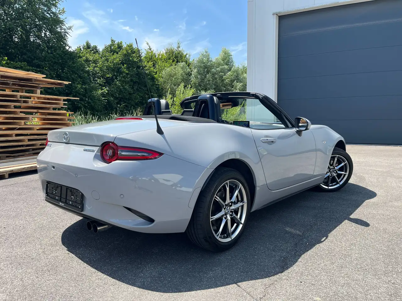 Mazda MX-5 1.5i / Bose / Leder / Camera / 4.989 km / Aero Gray /, миниатюра 25