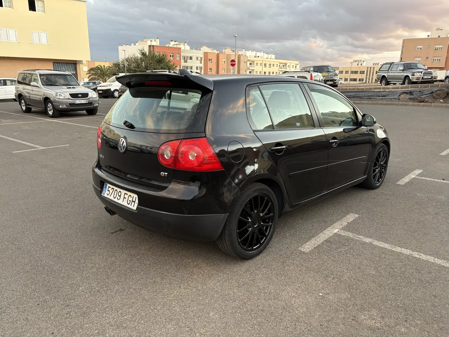 Volkswagen Golf 1.4 TSI GT Sport DSG 140 - 1