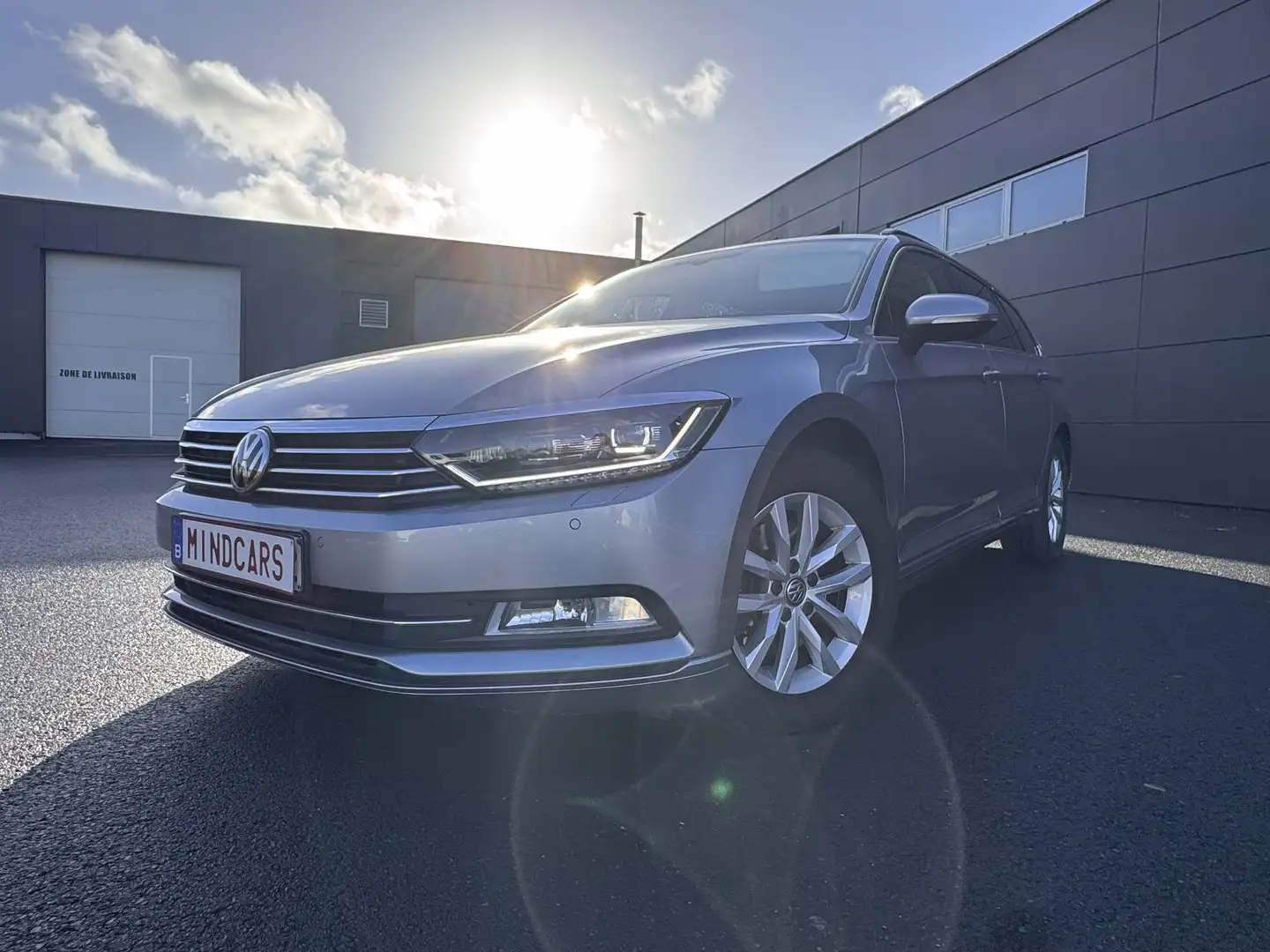 Volkswagen Passat Variant Passat Break SW 1.6 TDi Auto DSG - Att rem-carplay Stříbrná - 1