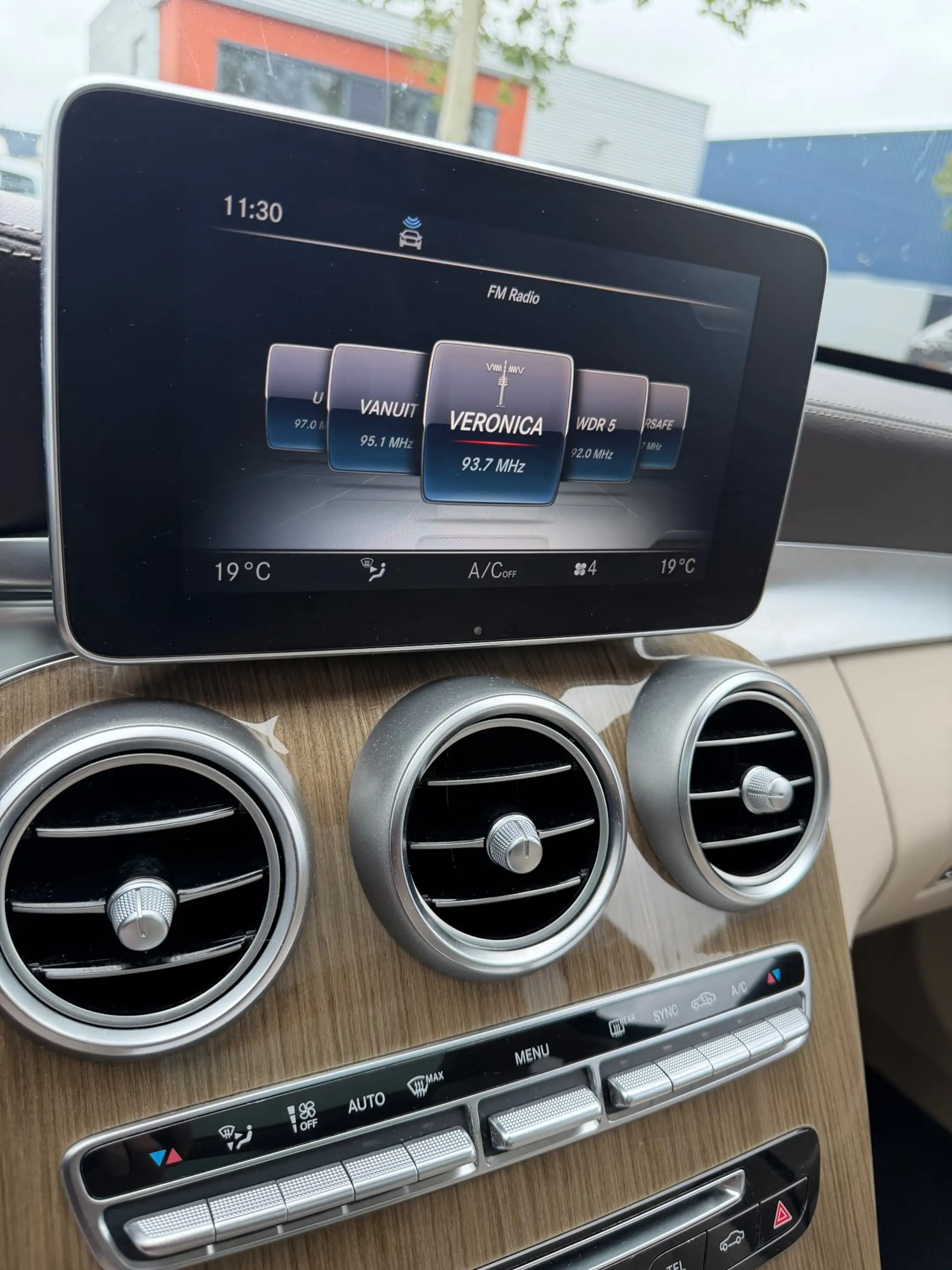 Mercedes-Benz C 400 Estate 4MATIC Prestige|Head-up|Pano|Trekhaak|Camer — photo 21