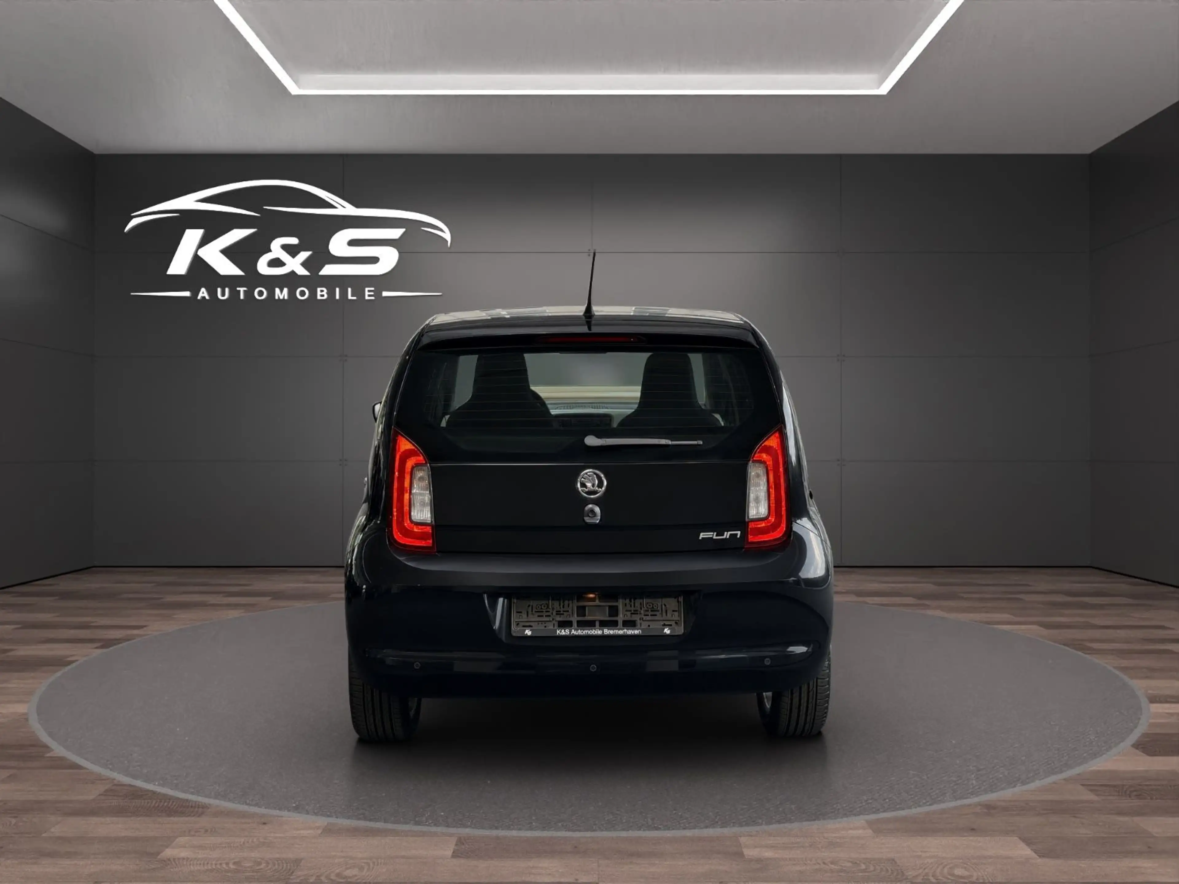 Skoda Citigo Fun*AUTOM*LED*TEMPO*SHZ*KLIMAAUTO* — photo 6