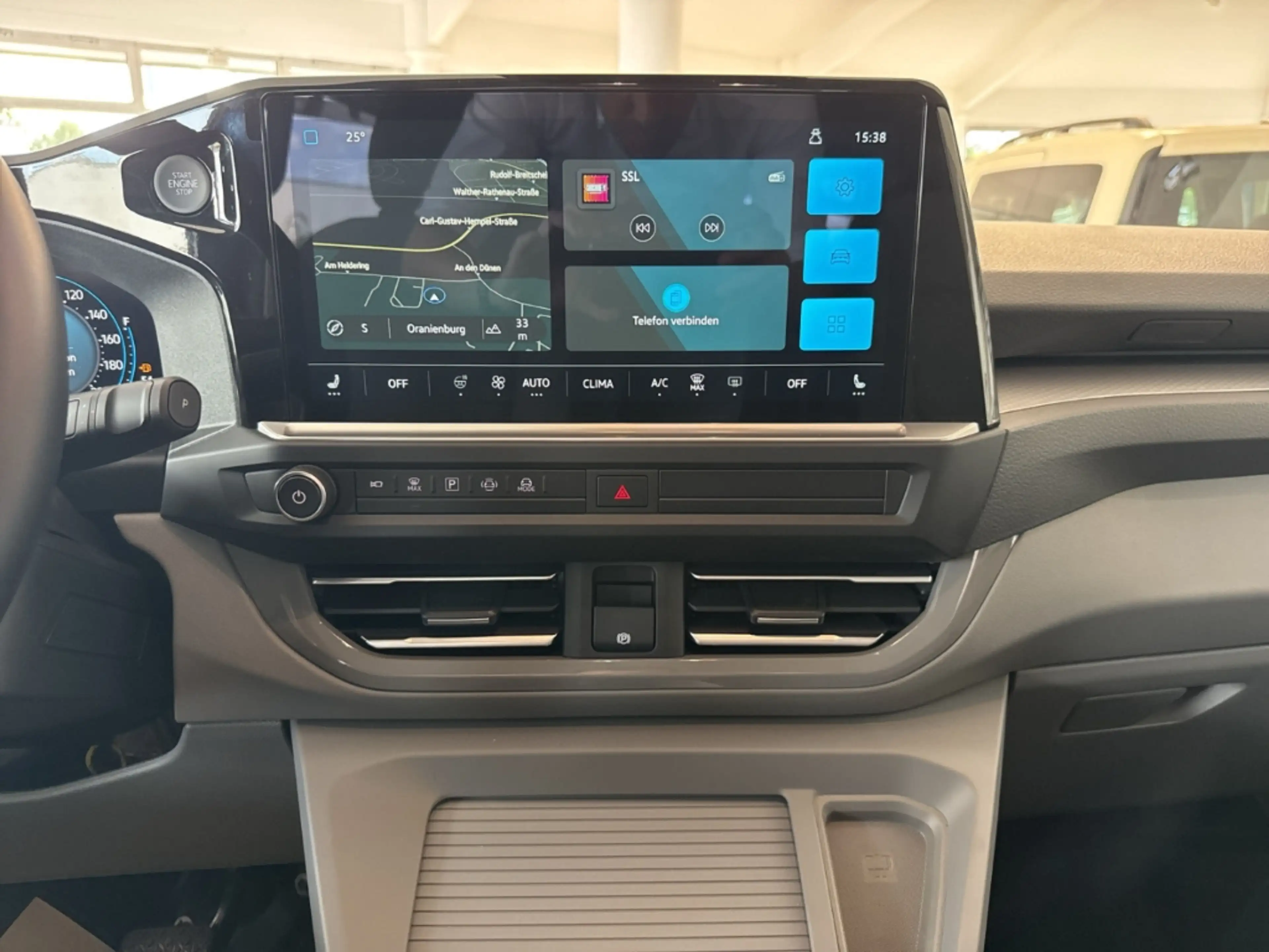 Volkswagen T7 Caravelle Style 2,0 TDI  8-Gang-Automatik KR  StandHZG AHK-k — photo 14