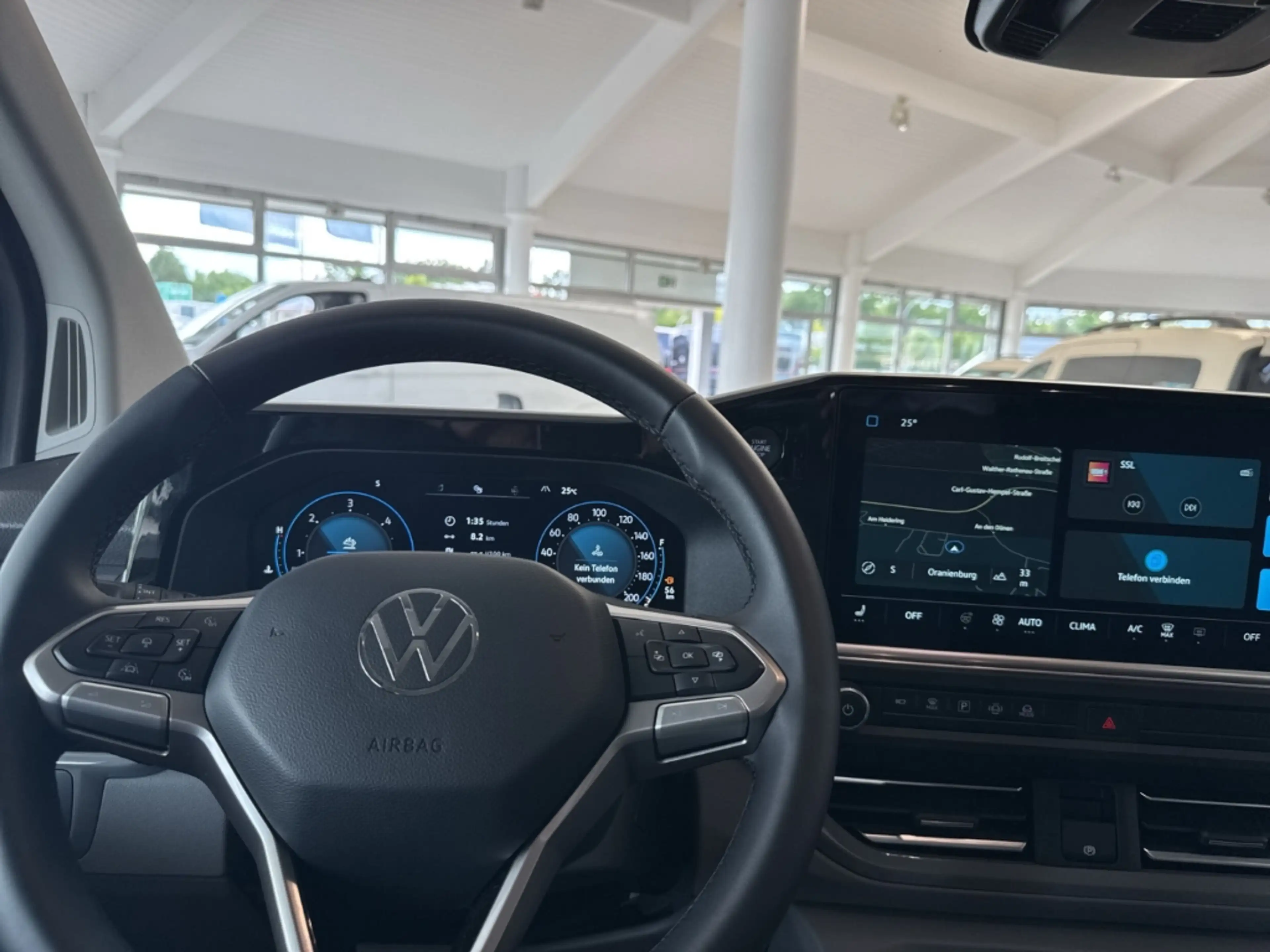 Volkswagen T7 Caravelle Style 2,0 TDI  8-Gang-Automatik KR  StandHZG AHK-k — photo 10