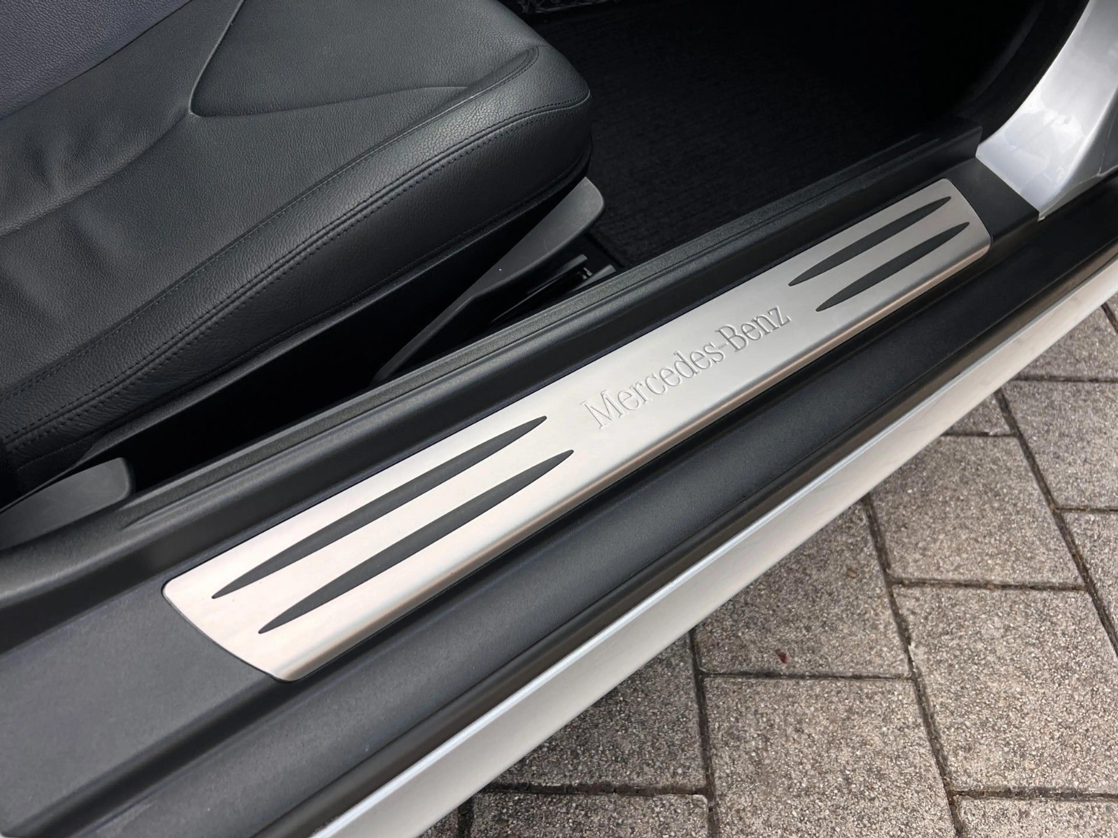 Mercedes-Benz SLK 200 Kompressor Aut. SCHECKH. SHZ LEDER PDC — photo 10