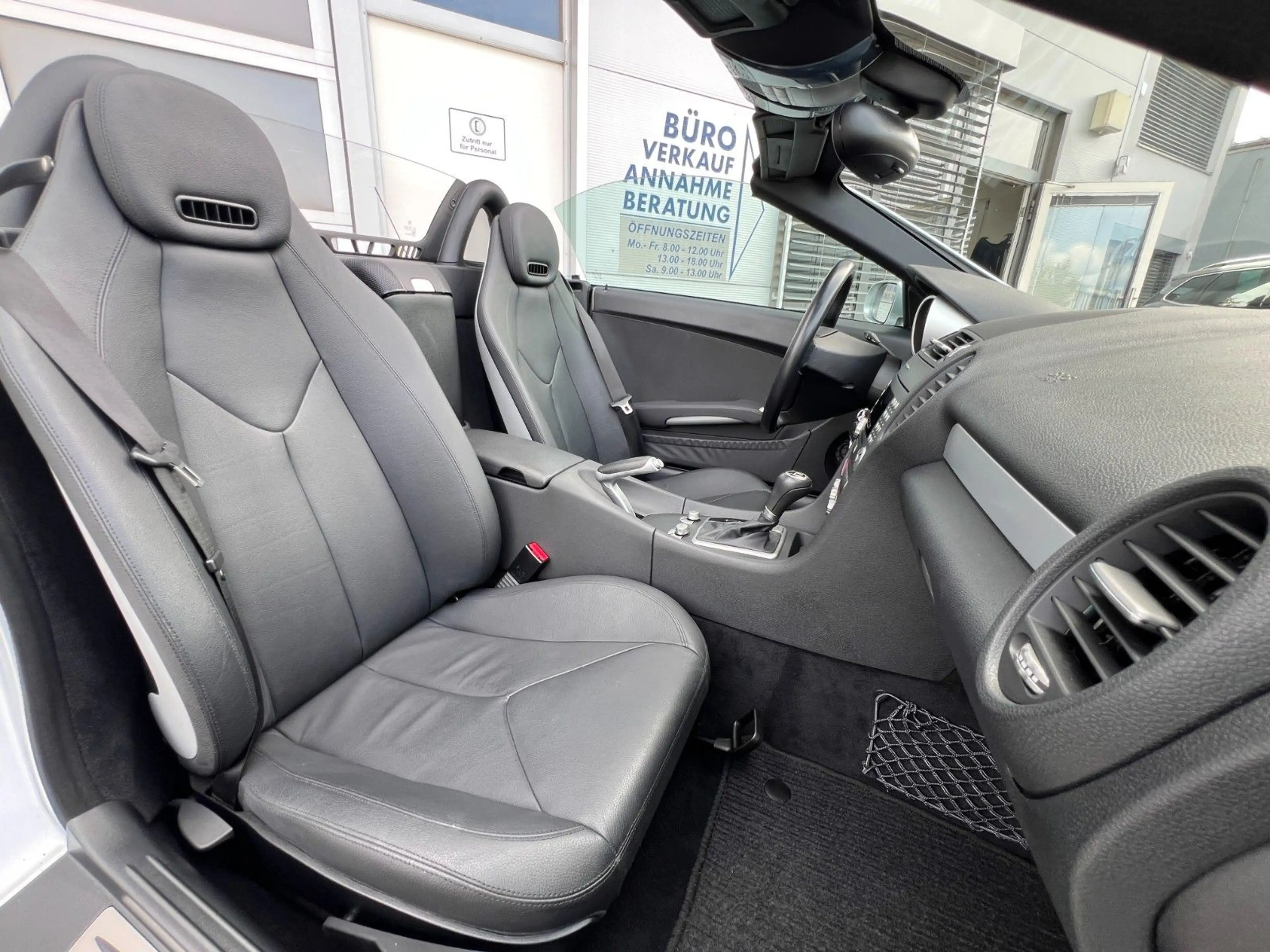 Mercedes-Benz SLK 200 Kompressor Aut. SCHECKH. SHZ LEDER PDC — photo 9