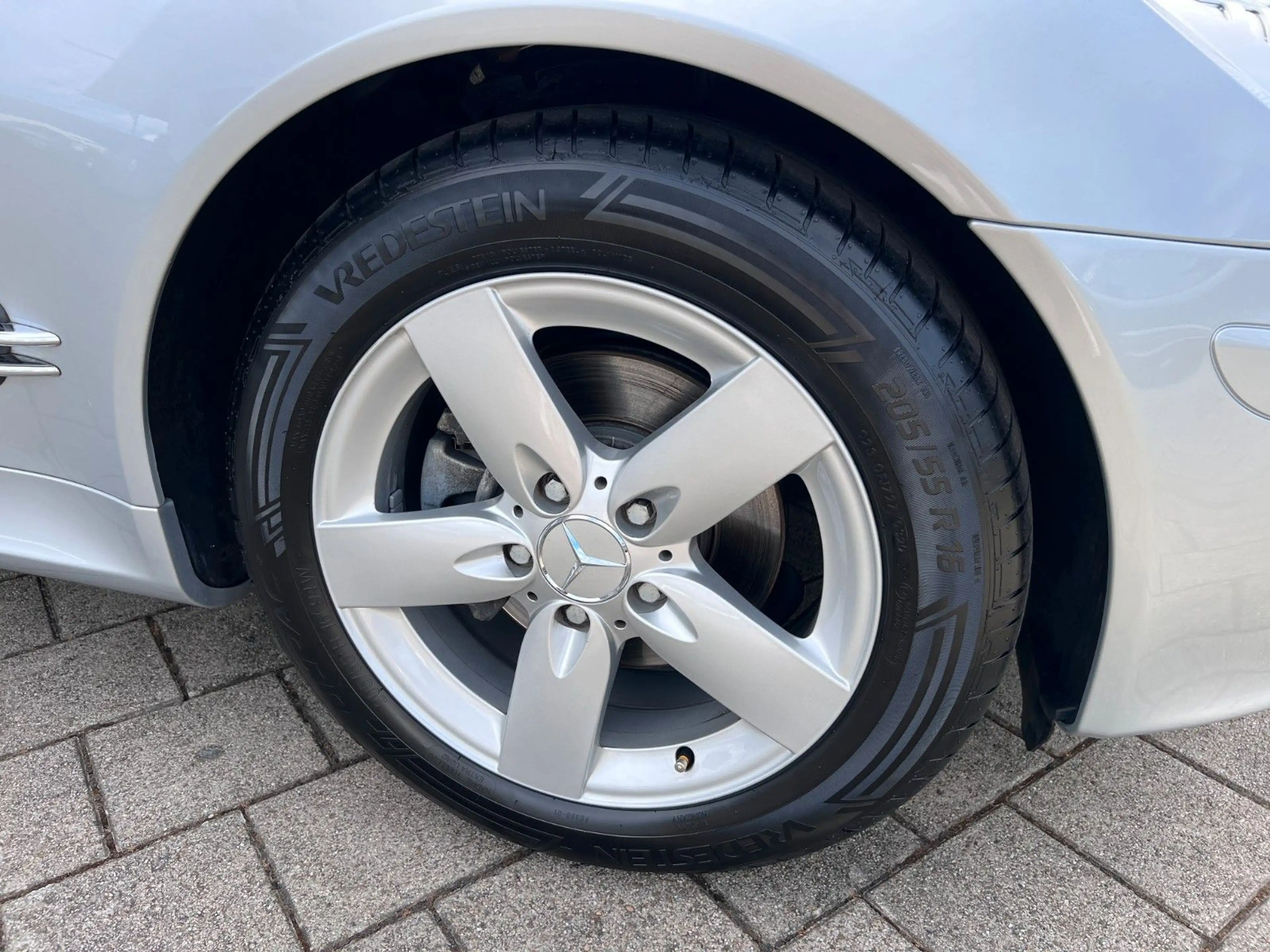 Mercedes-Benz SLK 200 Kompressor Aut. SCHECKH. SHZ LEDER PDC — photo 4