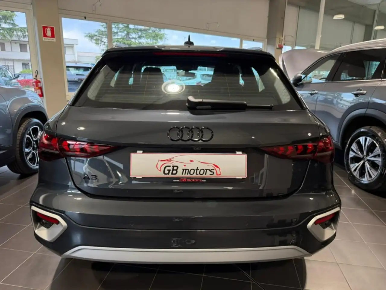 Audi A3 allstreet TDI S tronic Business Advanced MATRIX 7