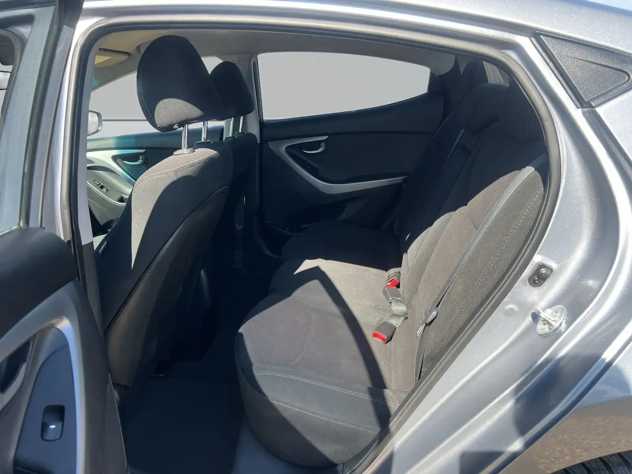 Hyundai ELANTRA снимка Hyundai ELANTRA