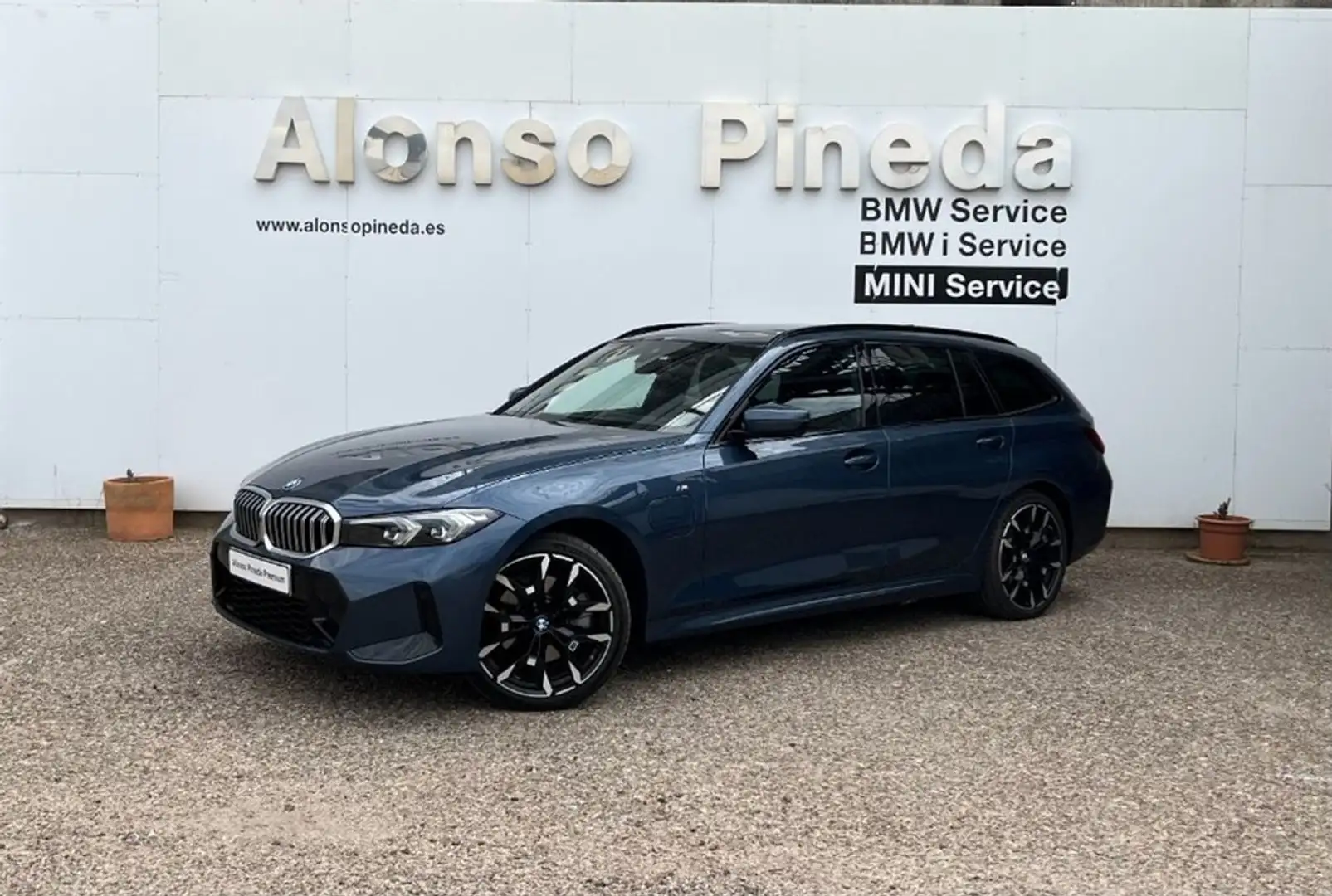 BMW 330 e xDrive M Sport Bleu - 1