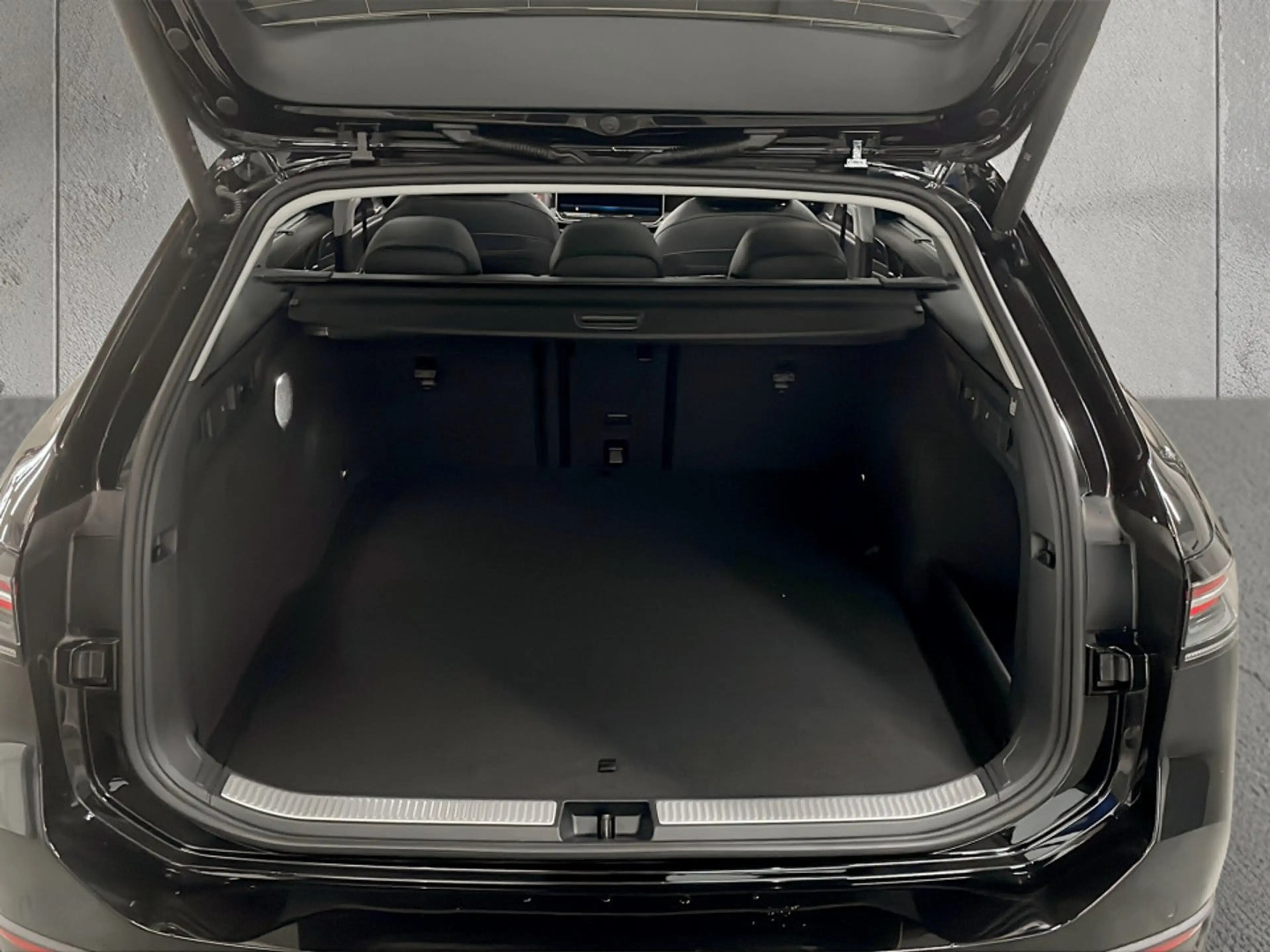 Volkswagen Passat Variant Business eHybrid 150kW — photo 7