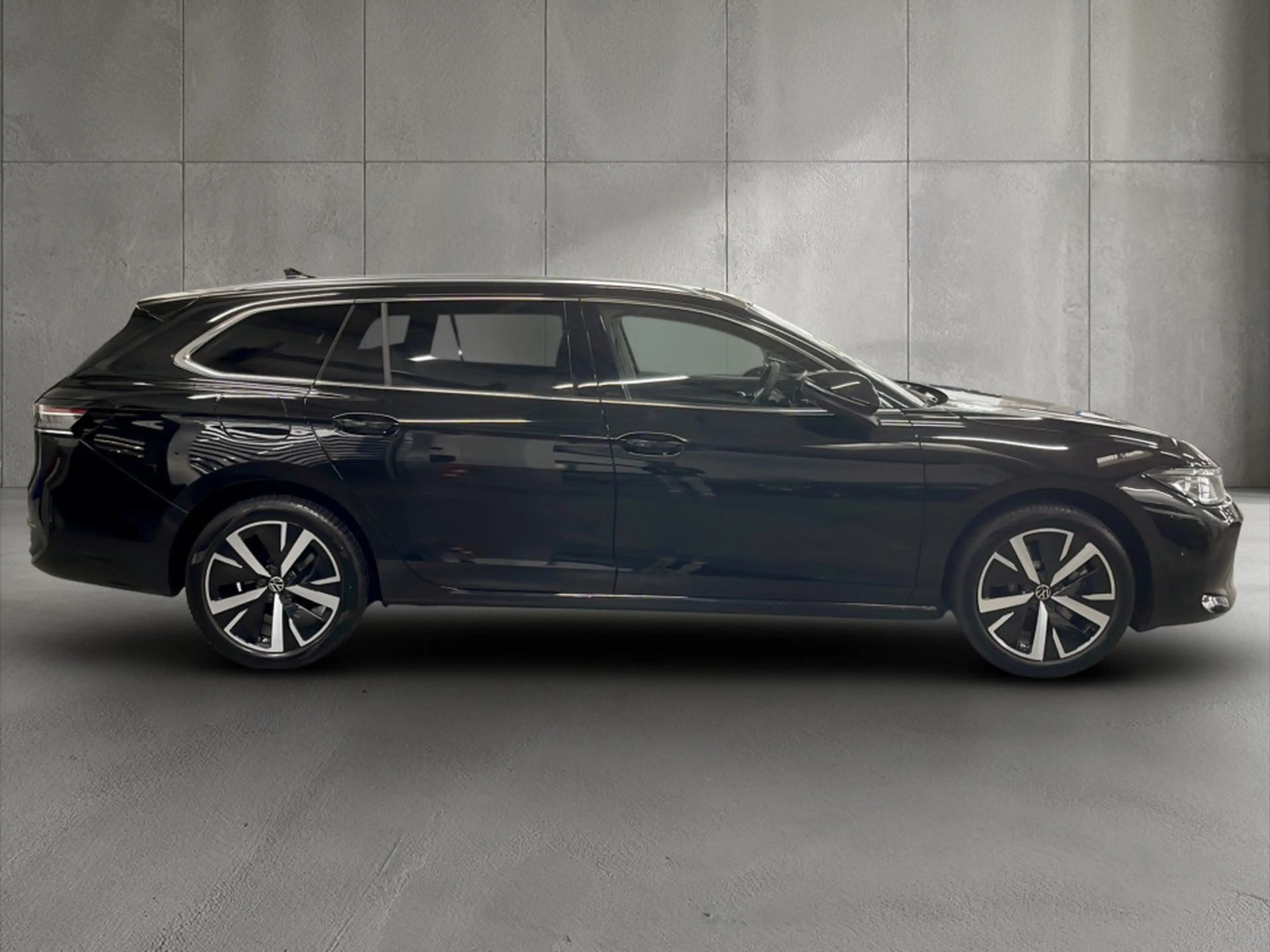 Volkswagen Passat Variant Business eHybrid 150kW — photo 4