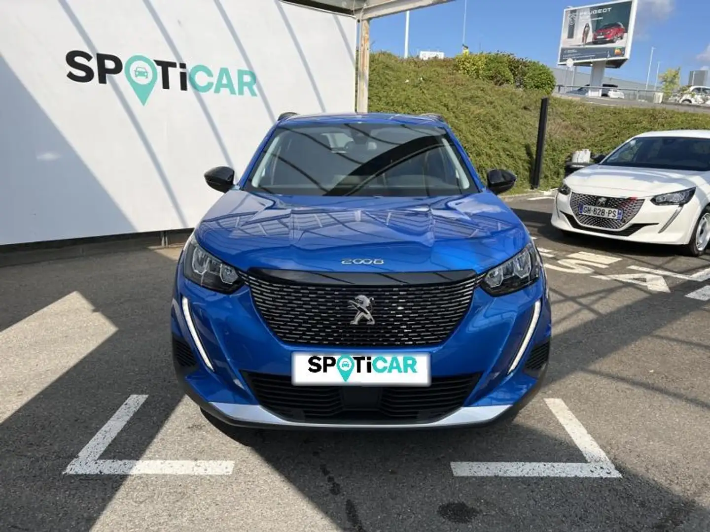 Peugeot 2008 1.2 PureTech 100ch S\u0026S Allure Pack Bleu - 2