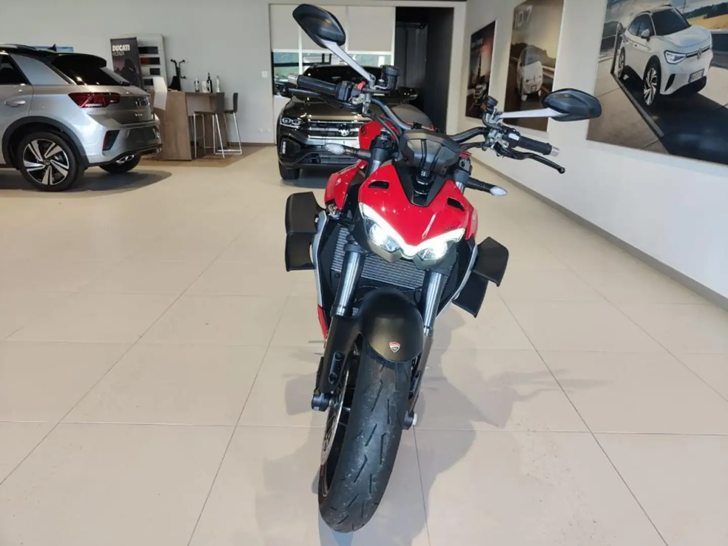 Ducati Streetfighter V2 RED Červená - 2