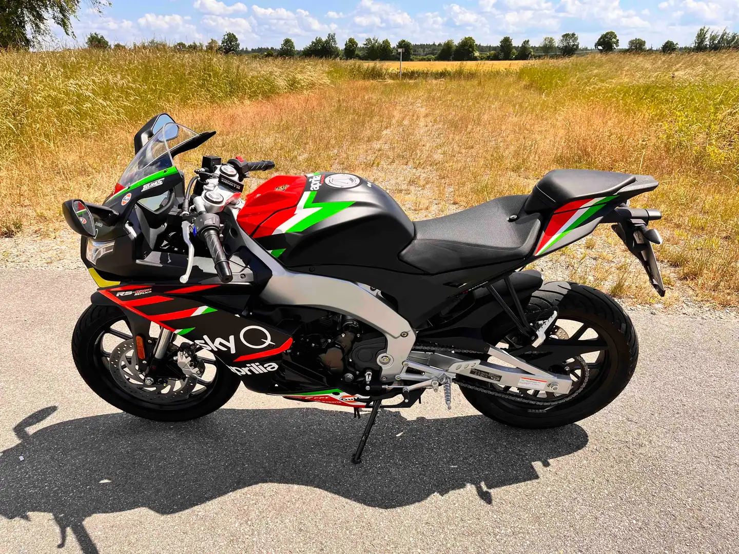 Aprilia RS 125 Replica Schwarz - 1