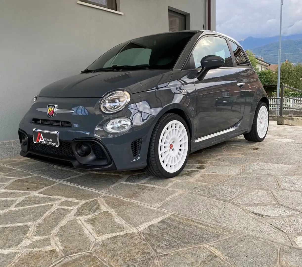 Abarth 595 1.4 t-jet 145cv Gris - 1
