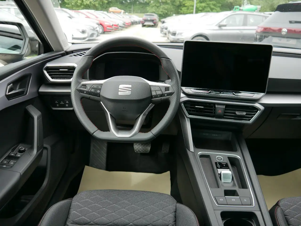 SEAT Leon 2026 — фото 11