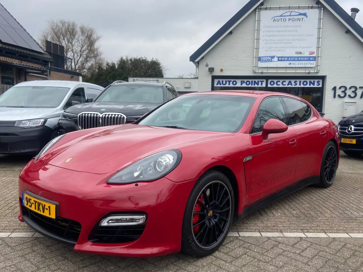 Porsche Panamera 4.8 GTS 430PK NL-AUTO/LUCHT/TREKHAAK/NAVI Rouge - 1