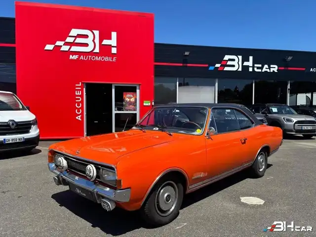 Opel Commodore 2.5 115CH 6 cylindres