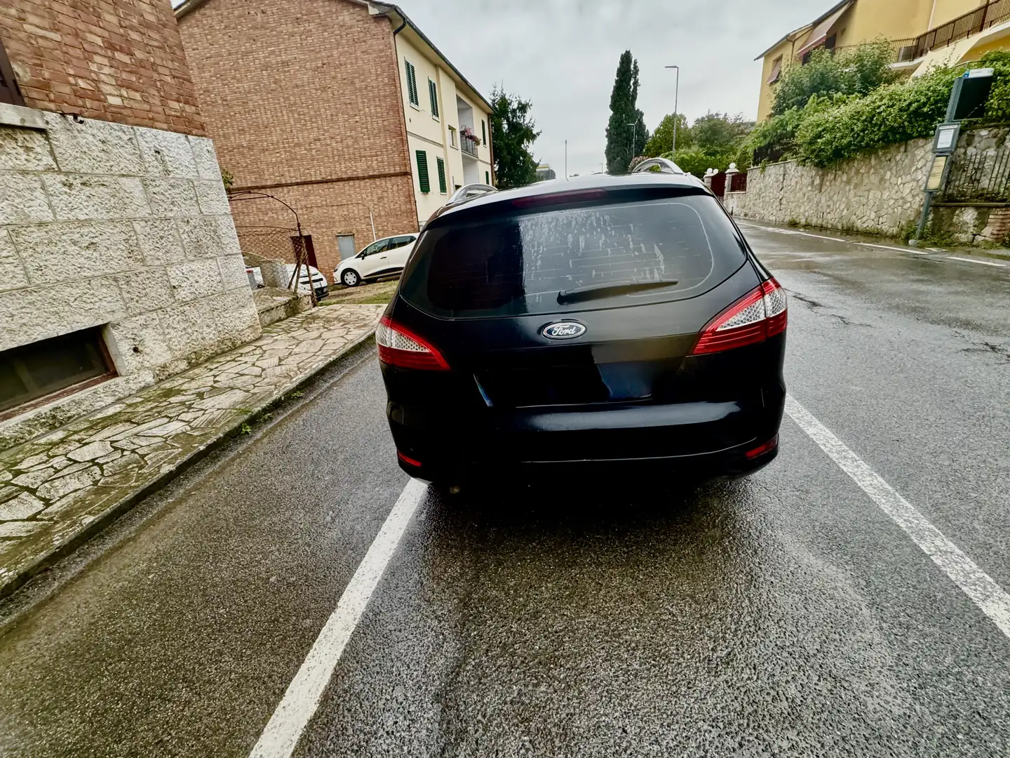 Ford Mondeo SW 2.0 tdci Ghia Pack dpf - 1