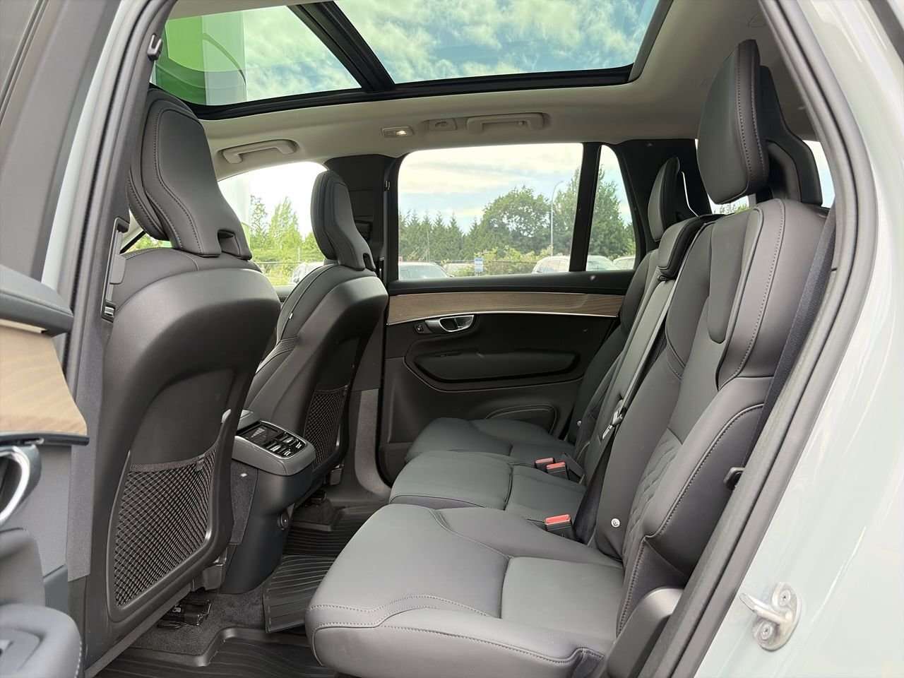2026 Volvo XC90 B6 AWD Plus Dark Theme 7-Seater Local BC Unit | Ac thumb 30