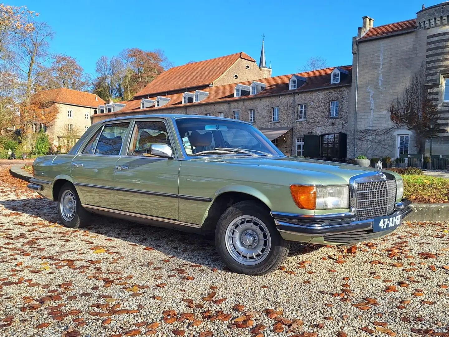 Mercedes-Benz 280 Prachtige Mercedes 280 SE (W116) Groen - 1