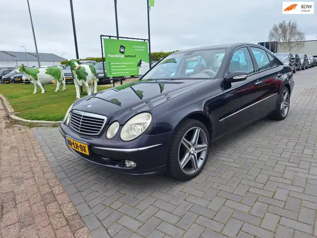 Mercedes-Benz E 320 Avantgarde / Mooie auto / APK april 2027